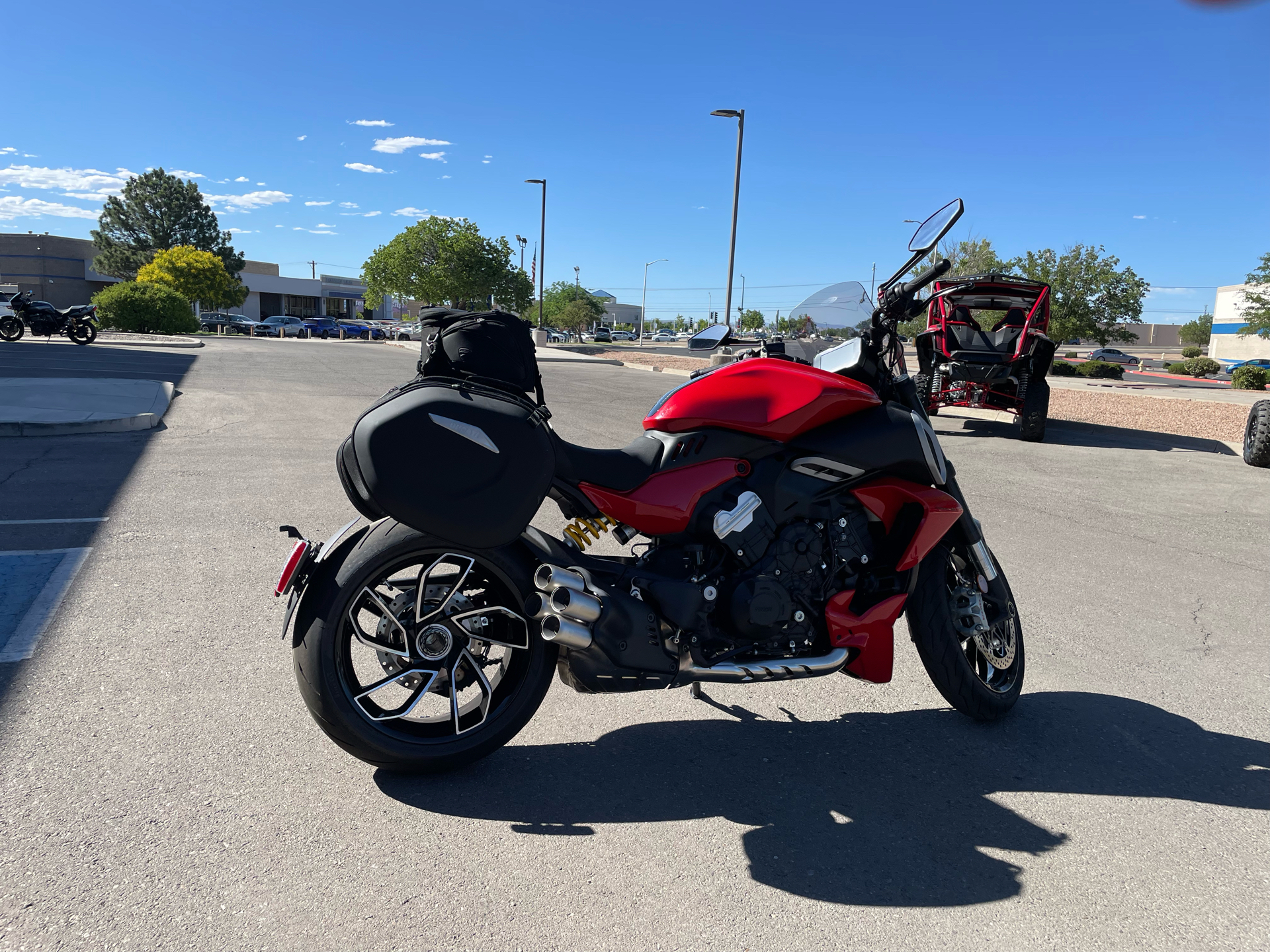 2023 Ducati Diavel V4 in Albuquerque, New Mexico - Photo 4