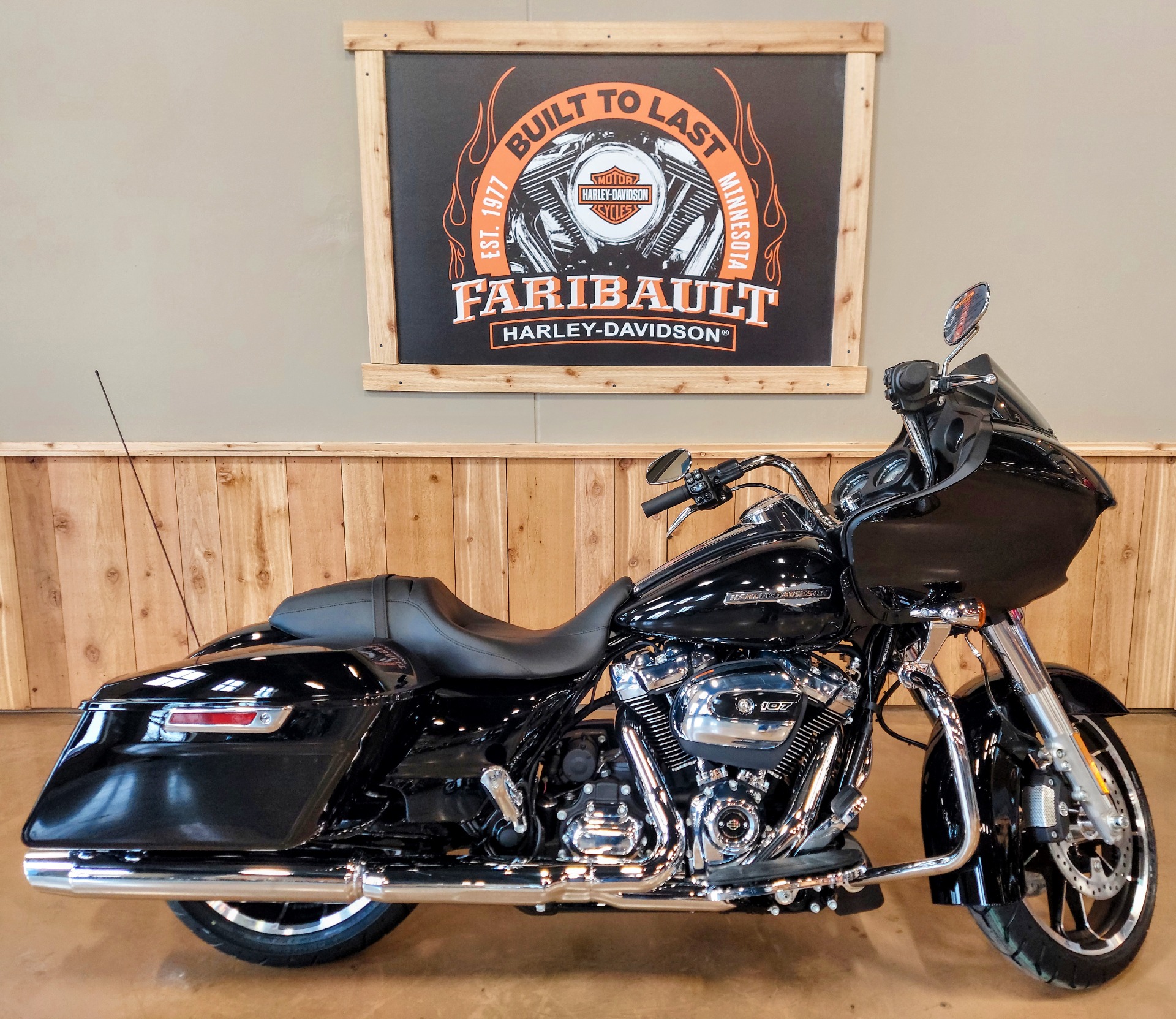 New 2021 Harley Davidson Road Glide Motorcycles In Faribault Mn To624618 Vivid Black
