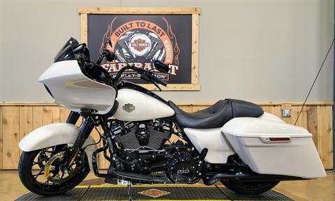2022 Harley-Davidson Road Glide® Special in Faribault, Minnesota - Photo 5