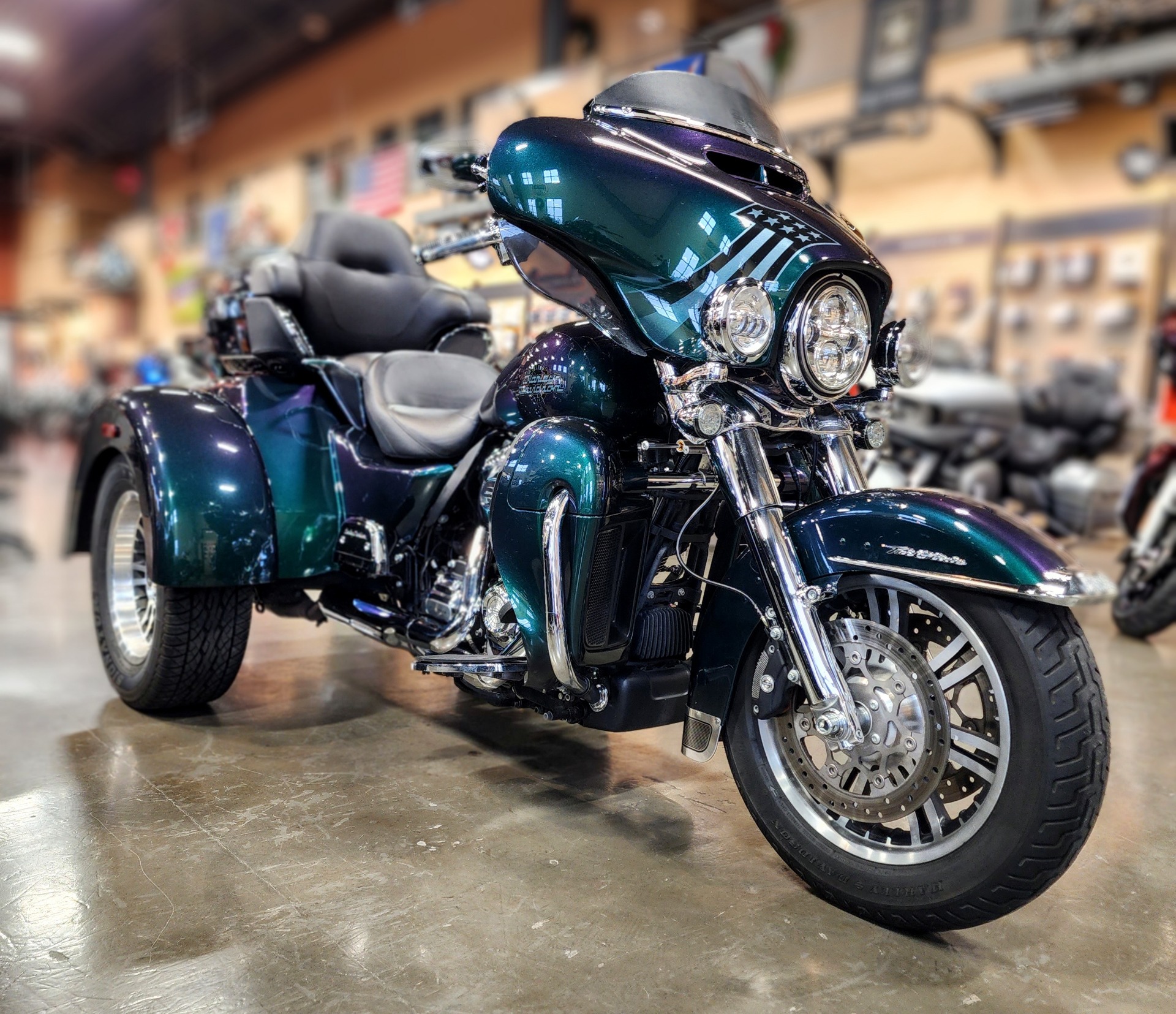 2021 Harley-Davidson Tri Glide® Ultra in Faribault, Minnesota - Photo 2