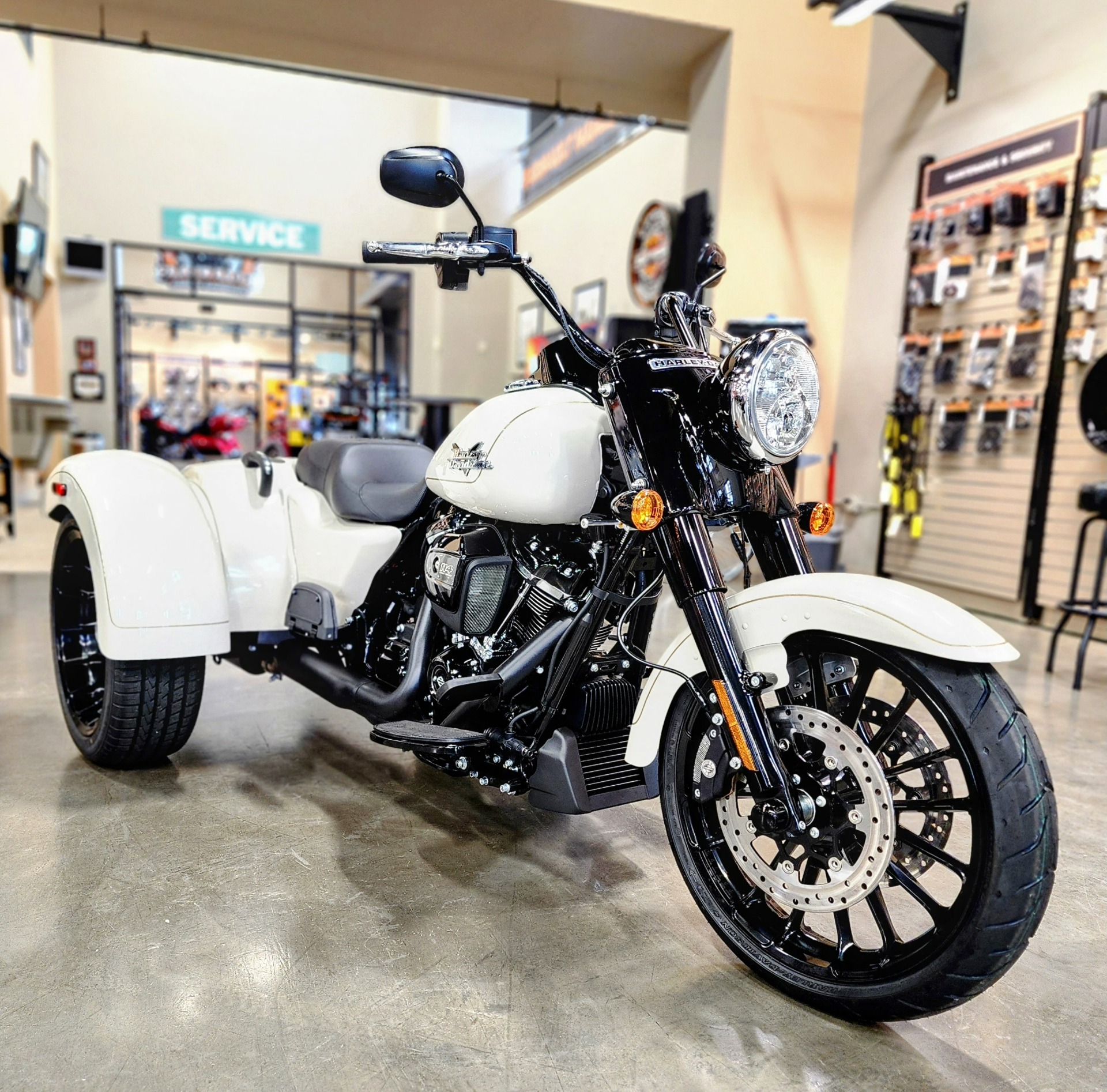 2023 Harley-Davidson Freewheeler® in Faribault, Minnesota - Photo 2