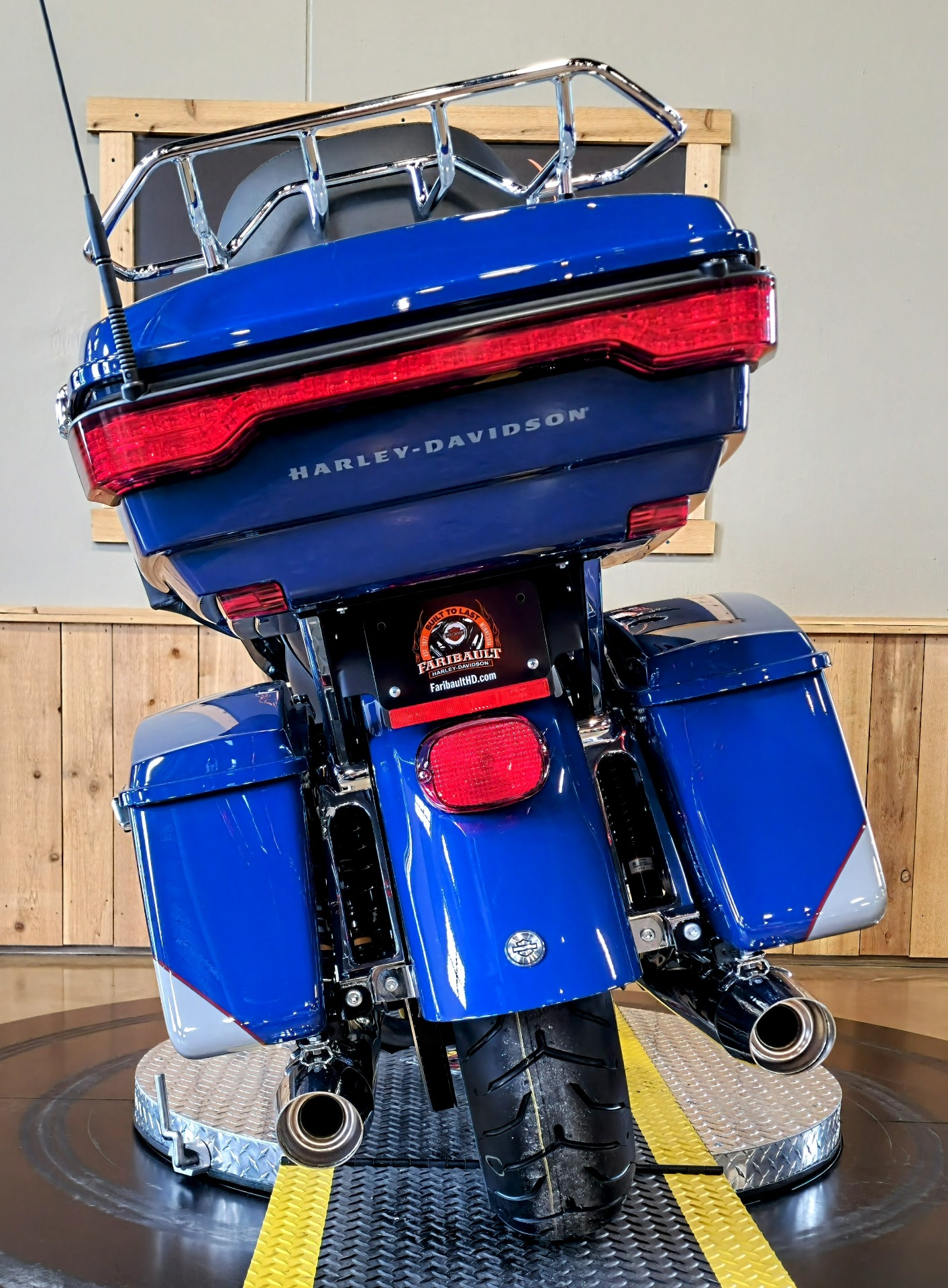 2023 Harley-Davidson Road Glide® Limited in Faribault, Minnesota - Photo 7