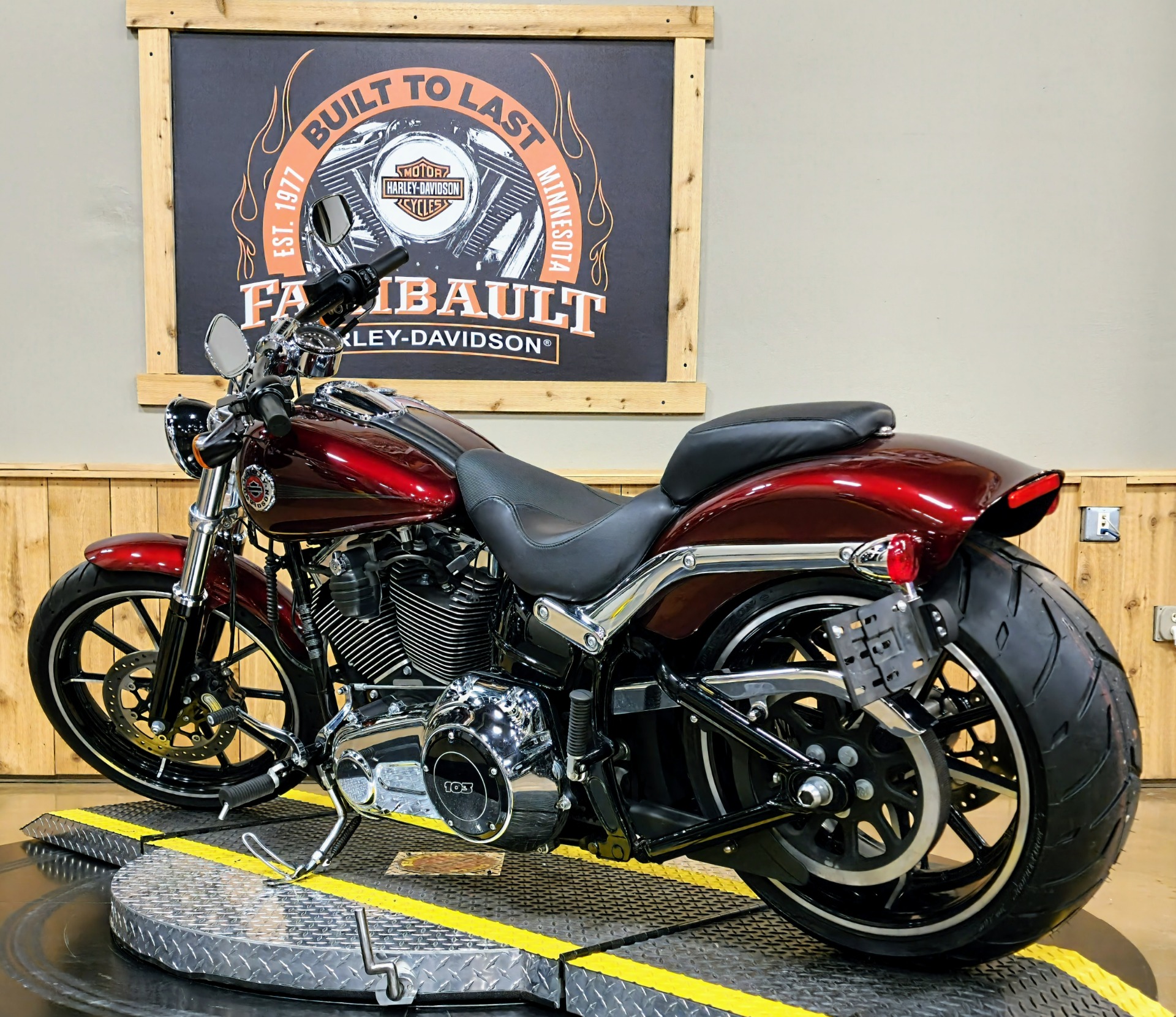 2015 Harley-Davidson Breakout® in Faribault, Minnesota - Photo 6