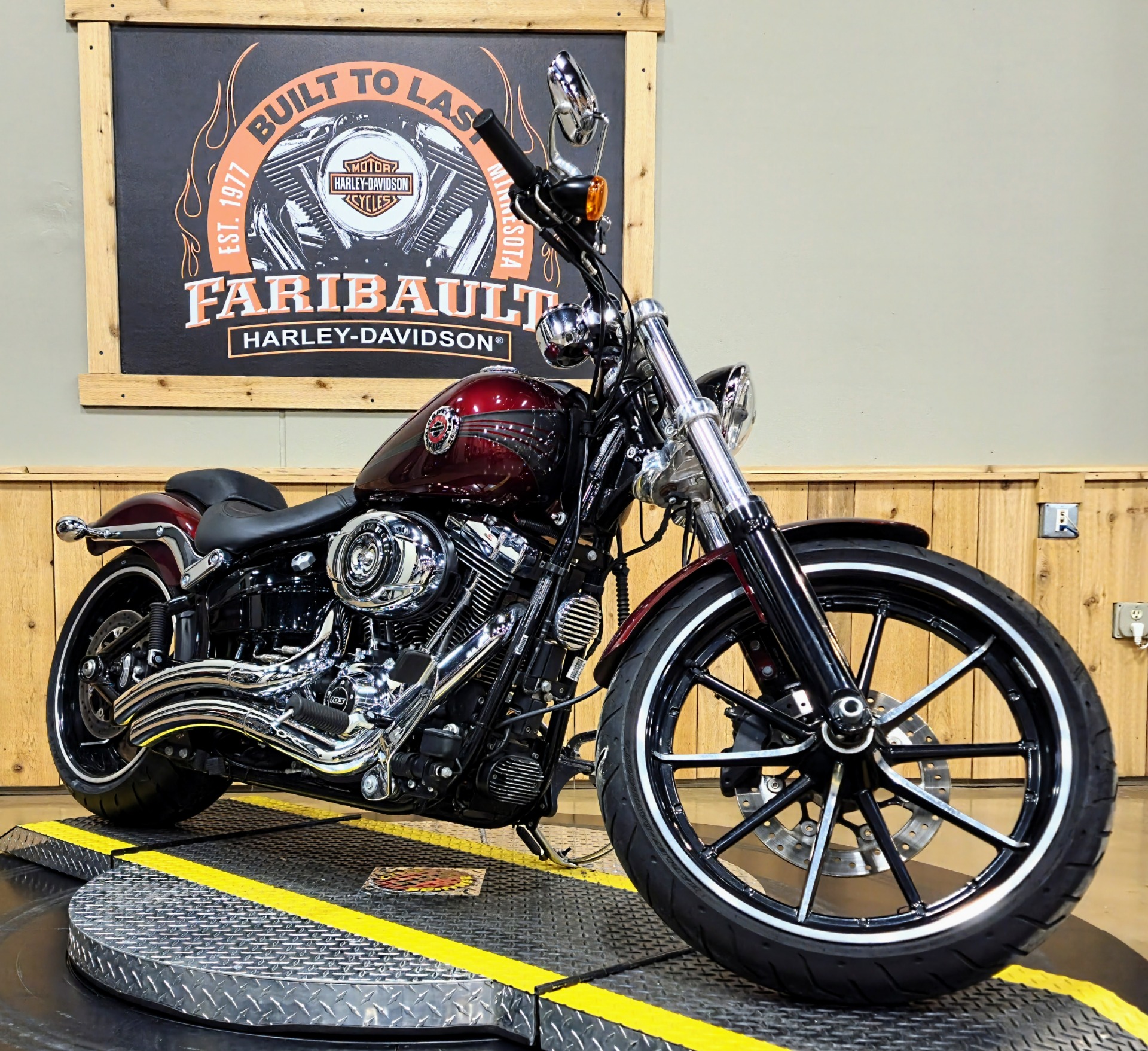 2015 Harley-Davidson Breakout® in Faribault, Minnesota - Photo 2