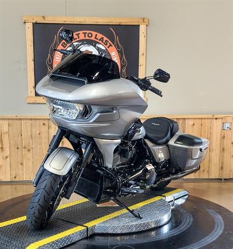 2023 Harley-Davidson CVO™ Road Glide® in Faribault, Minnesota - Photo 4
