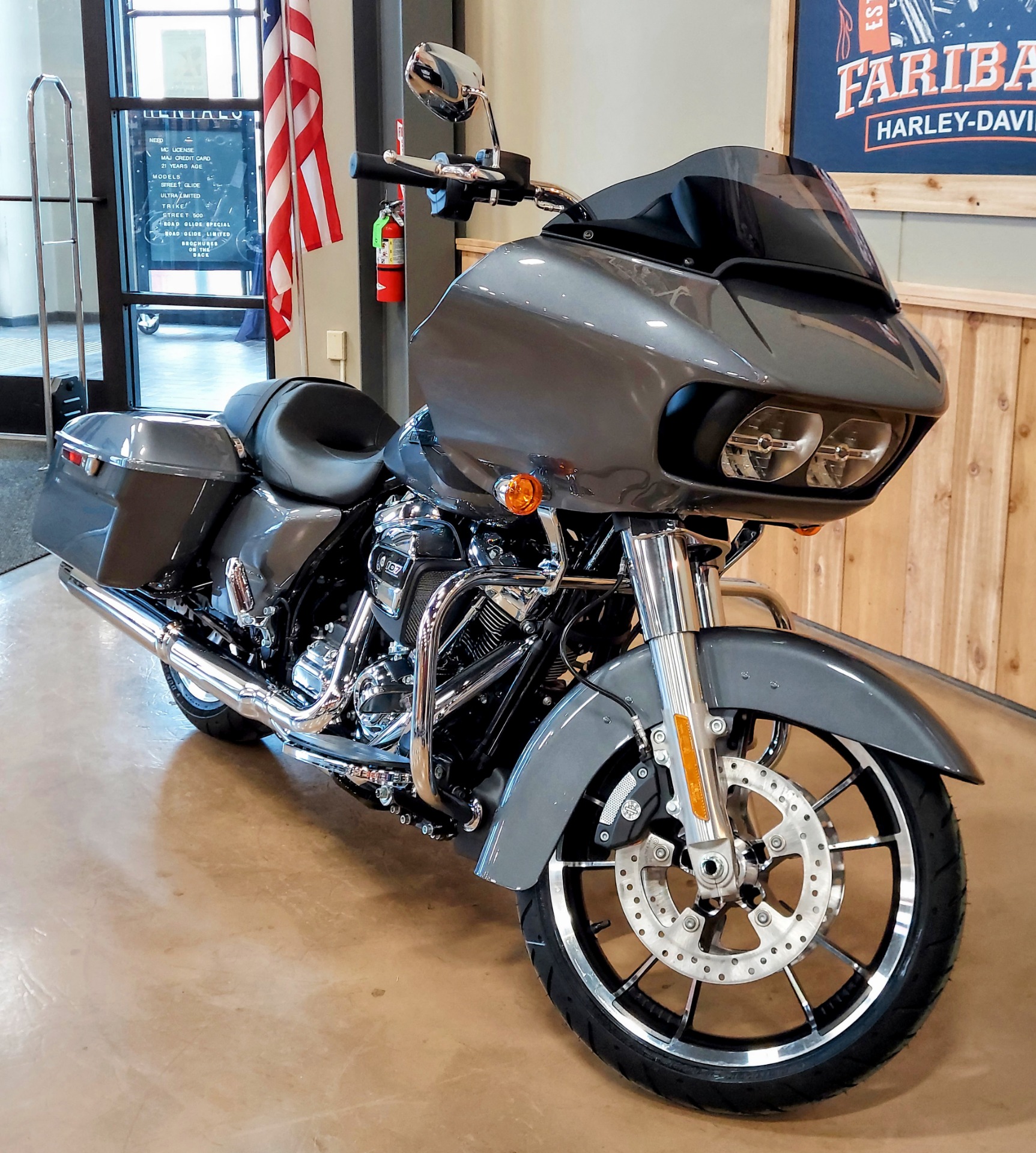2021 Harley-Davidson Road Glide® in Faribault, Minnesota - Photo 2