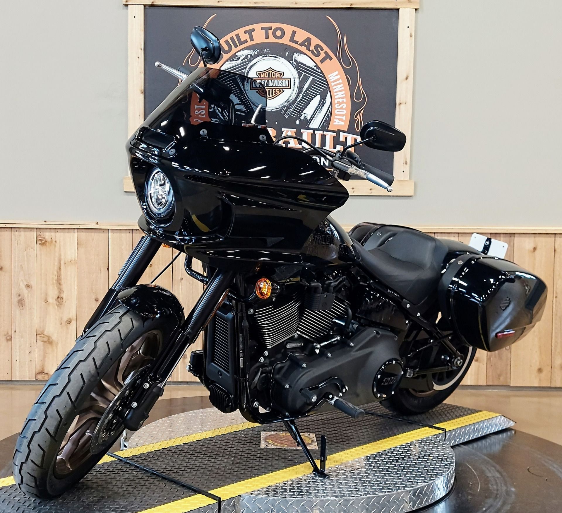 2024 Harley-Davidson Low Rider® ST in Faribault, Minnesota - Photo 4