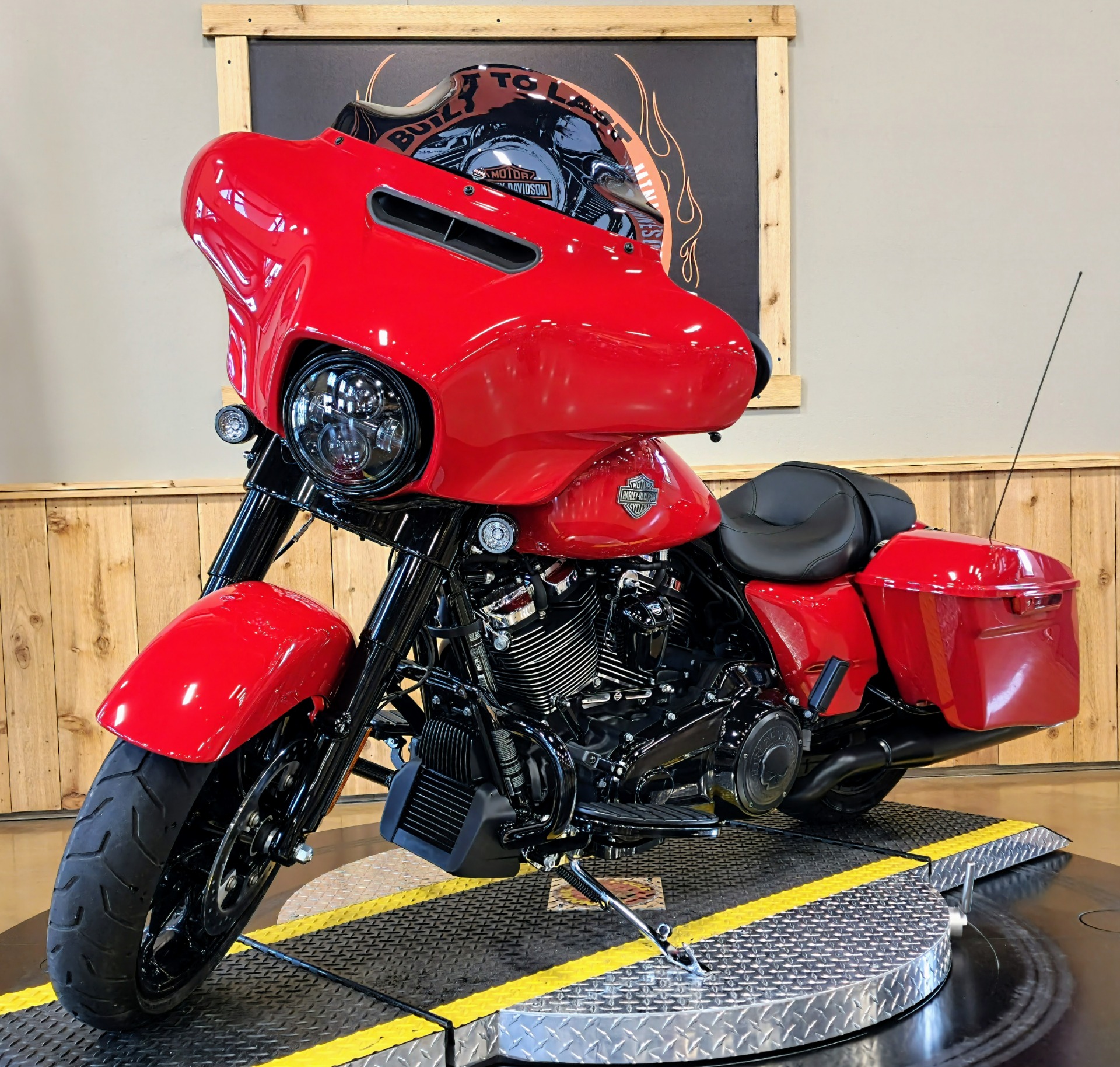 2022 Harley-Davidson Street Glide® Special in Faribault, Minnesota - Photo 4