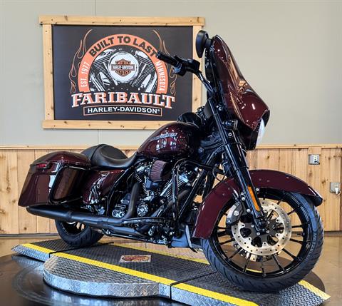 2018 Harley-Davidson Street Glide® Special in Faribault, Minnesota - Photo 2