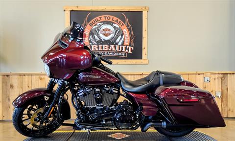 2018 Harley-Davidson Street Glide® Special in Faribault, Minnesota - Photo 5