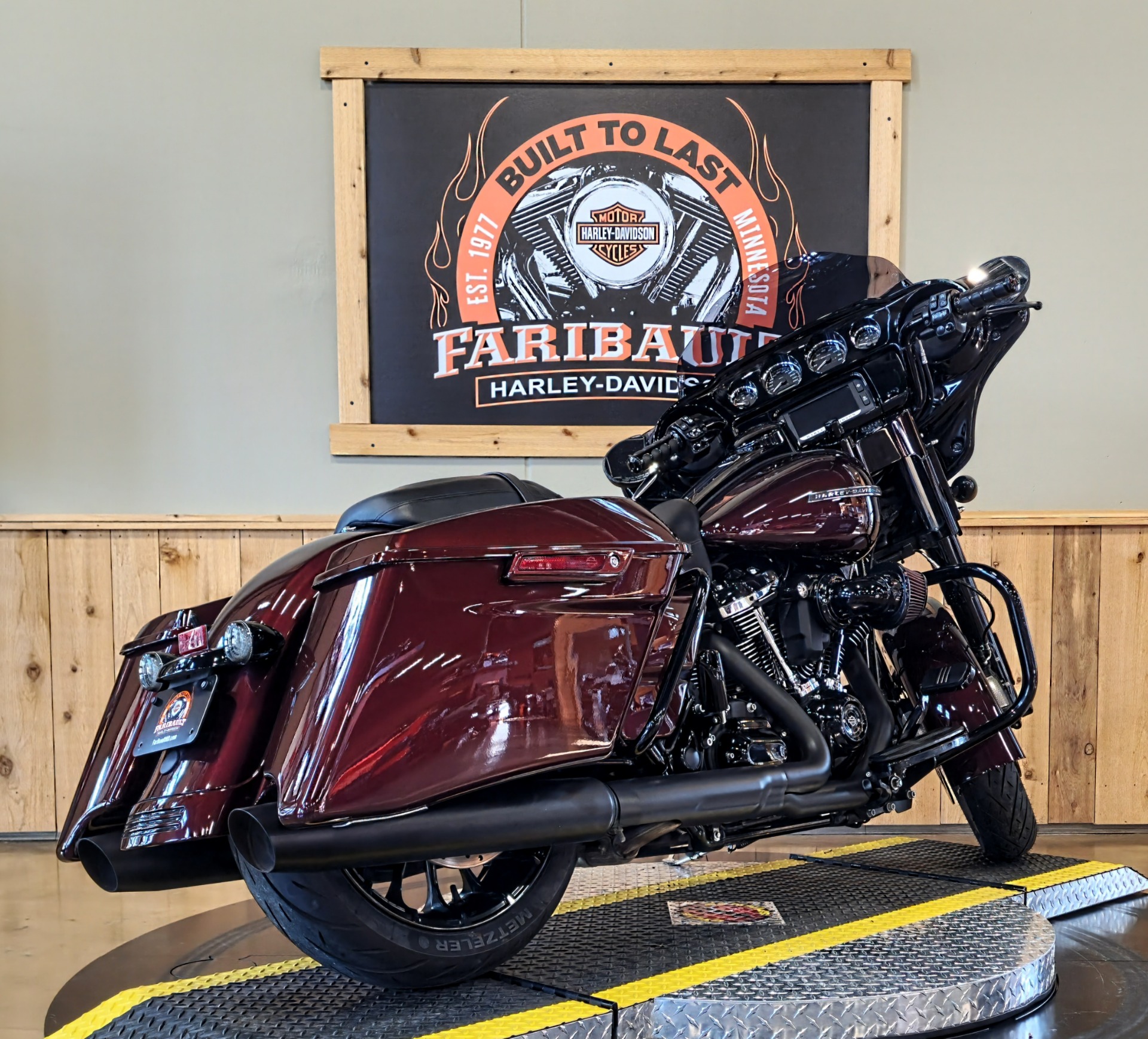 2018 Harley-Davidson Street Glide® Special in Faribault, Minnesota - Photo 8