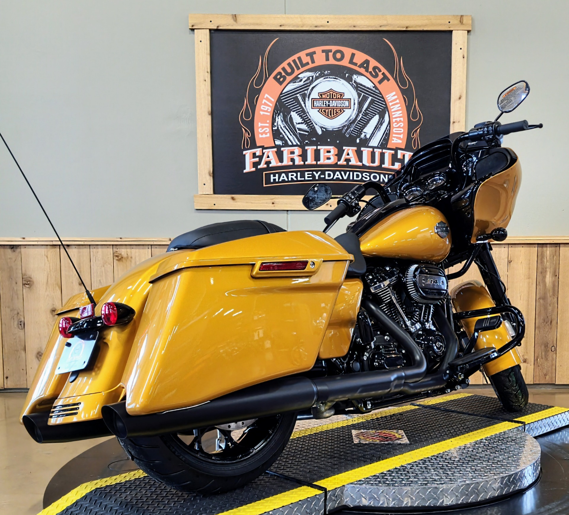 2023 Harley-Davidson Road Glide® Special in Faribault, Minnesota - Photo 8