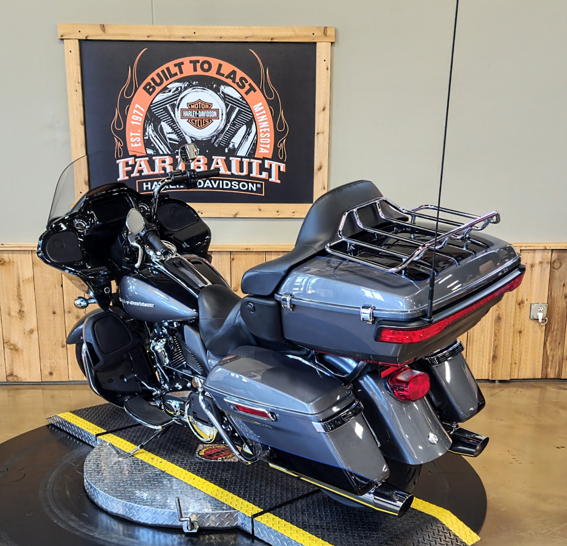 2021 Harley-Davidson Road Glide® Limited in Faribault, Minnesota - Photo 6