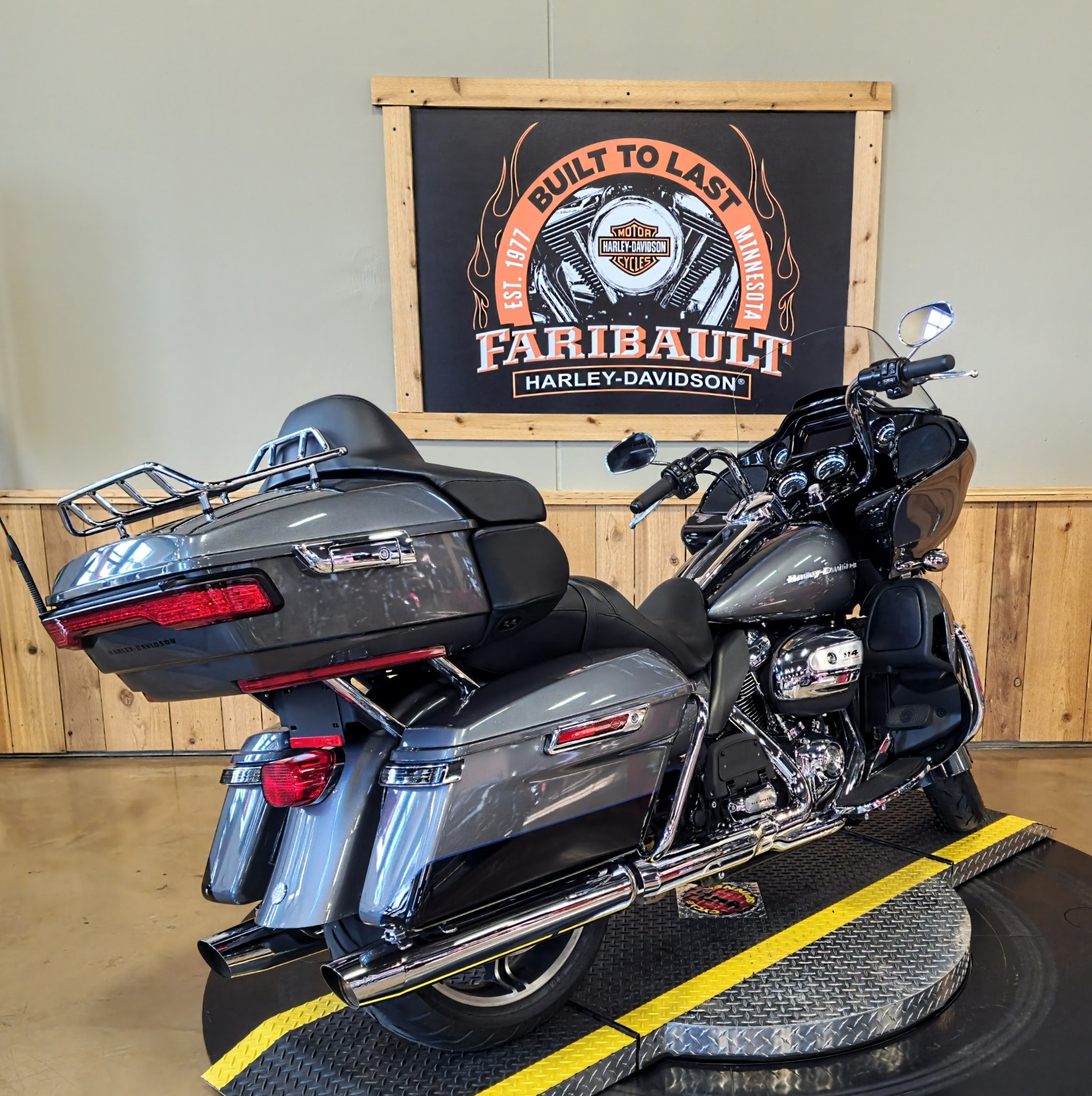 2021 Harley-Davidson Road Glide® Limited in Faribault, Minnesota - Photo 8