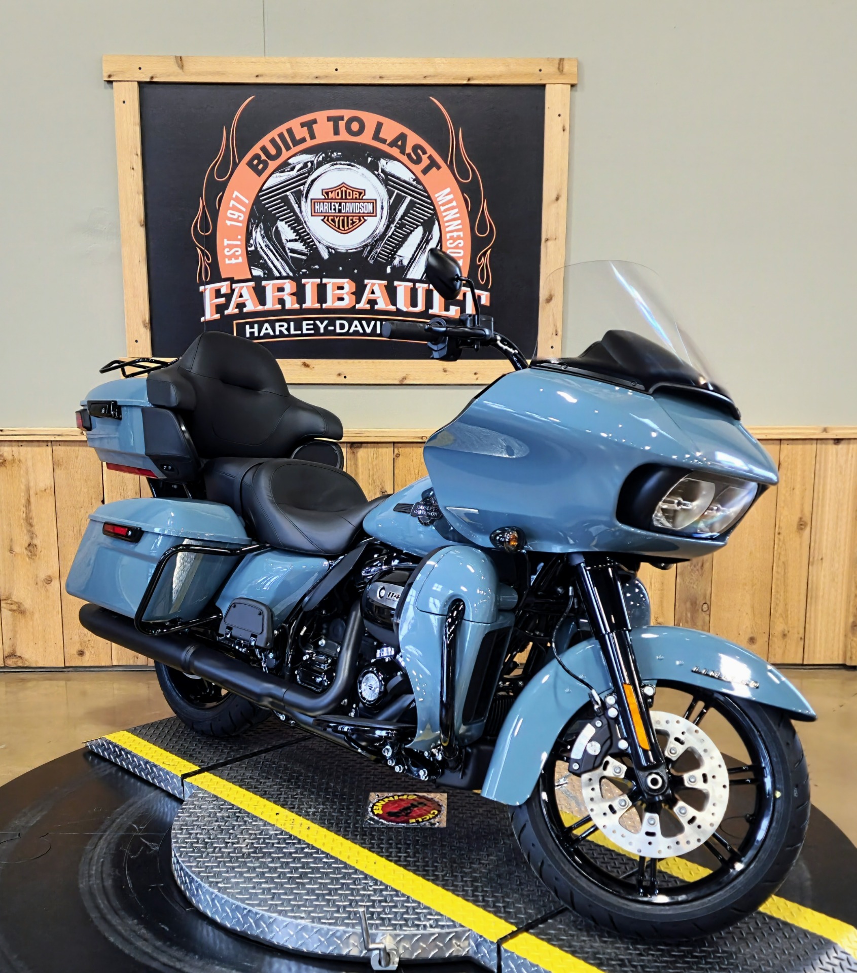 2024 Harley-Davidson Road Glide® Limited in Faribault, Minnesota - Photo 2