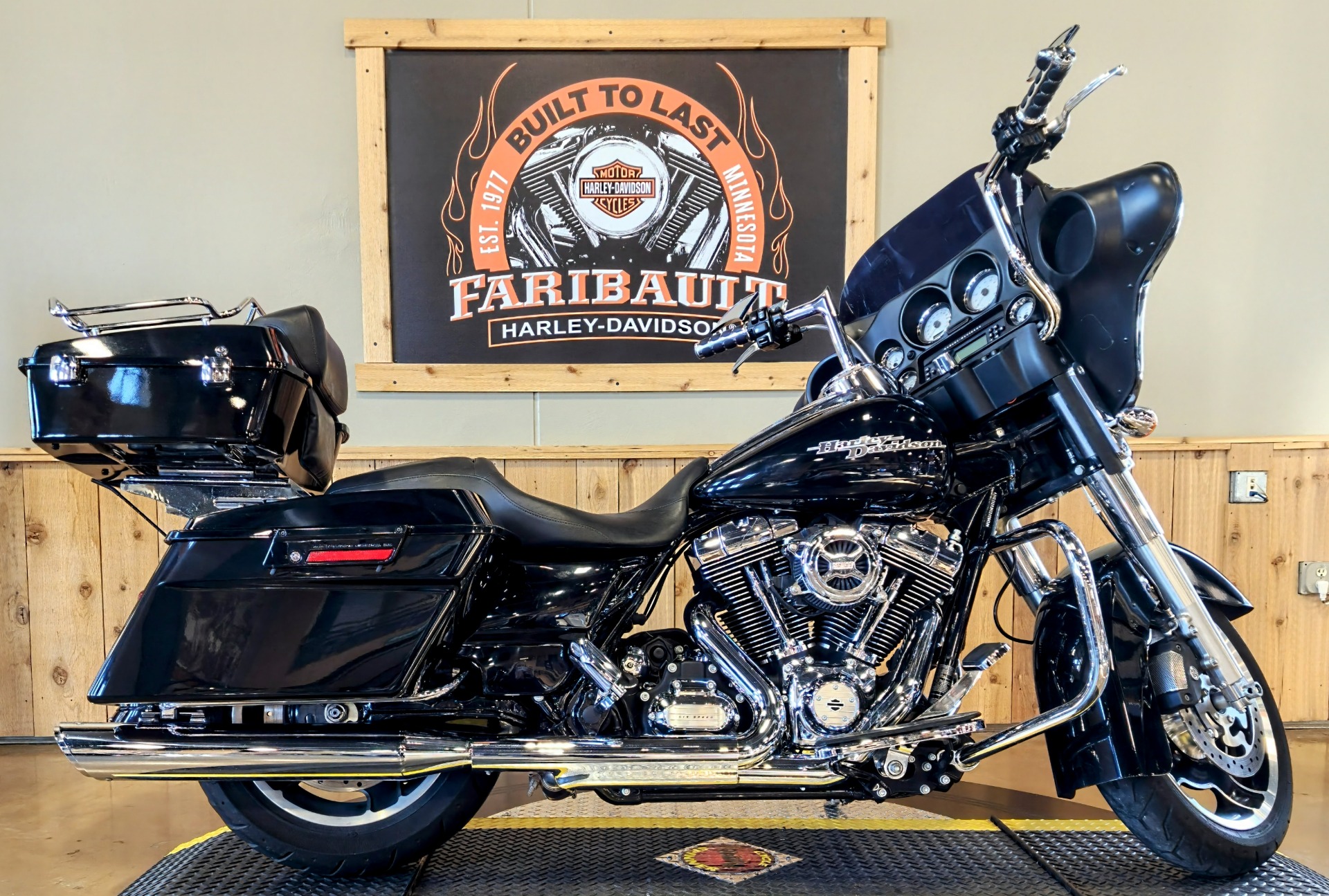 2012 Harley-Davidson Street Glide® in Faribault, Minnesota - Photo 1