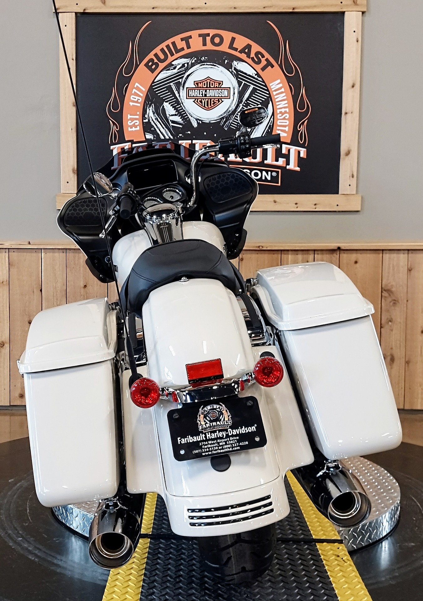 2022 Harley-Davidson Road Glide® in Faribault, Minnesota - Photo 2