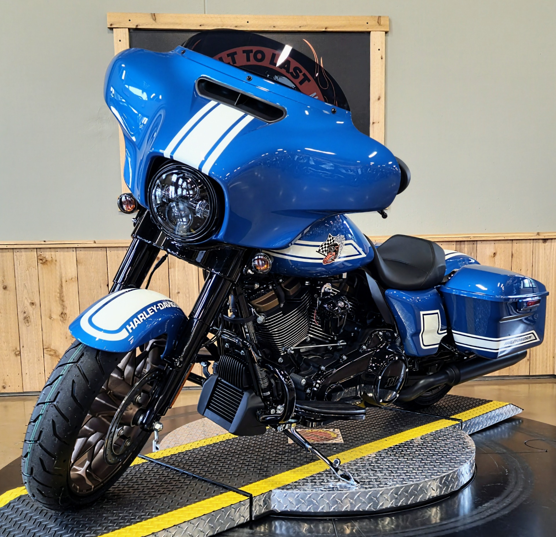 2023 Harley-Davidson Street Glide® ST in Faribault, Minnesota - Photo 4
