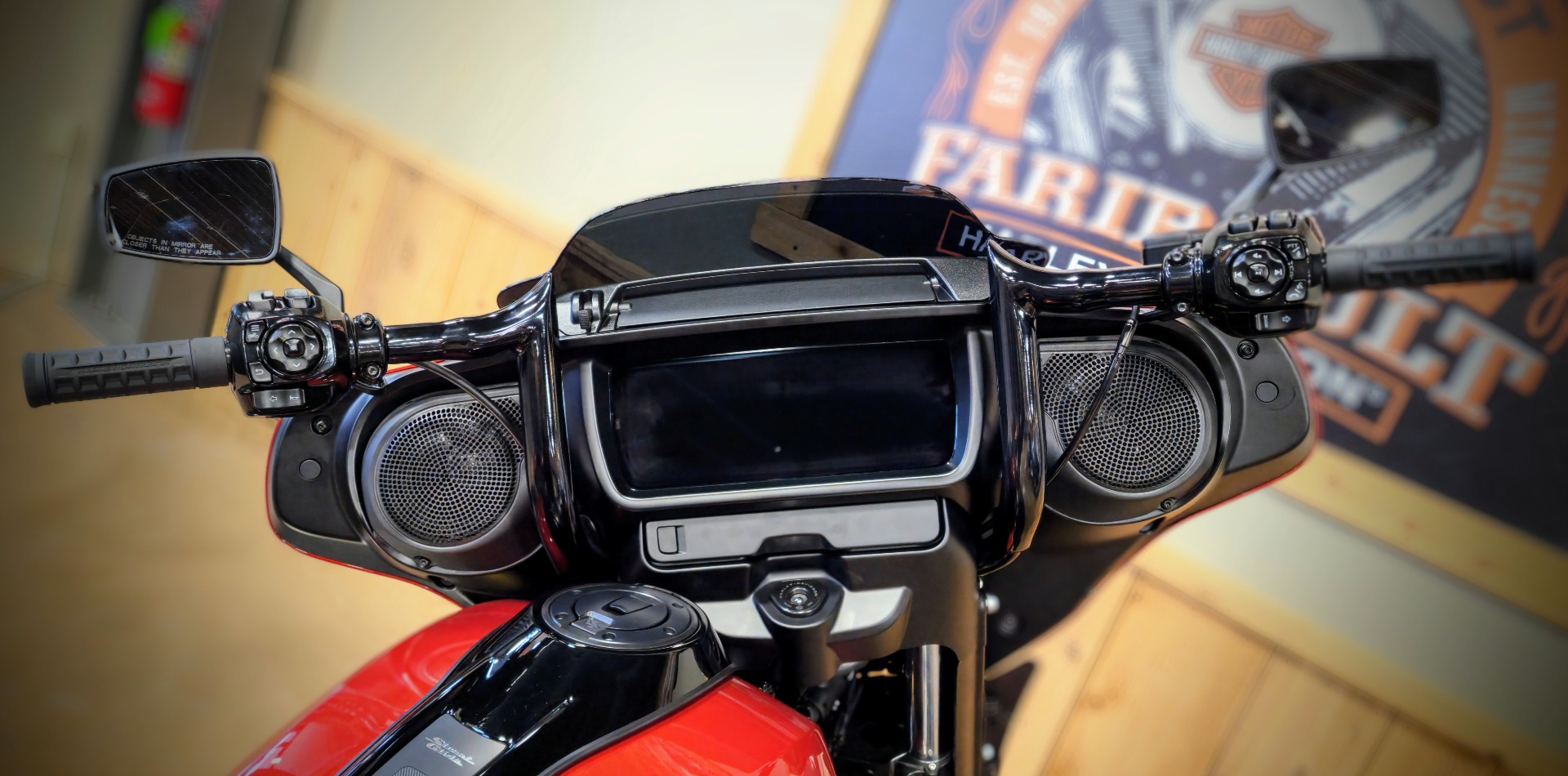 2024 Harley-Davidson Street Glide® in Faribault, Minnesota - Photo 9