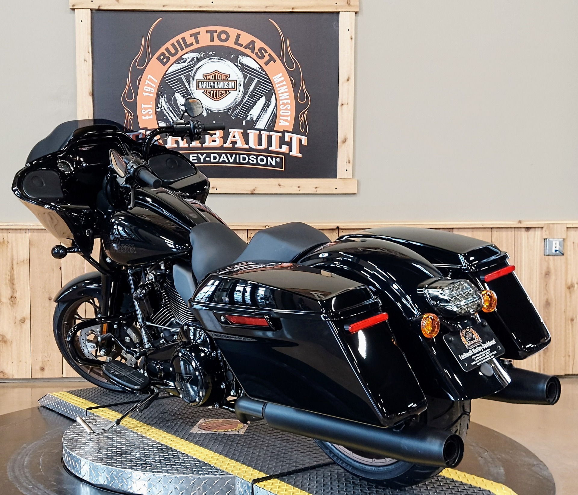 2022 Harley-Davidson Road Glide® ST in Faribault, Minnesota - Photo 6