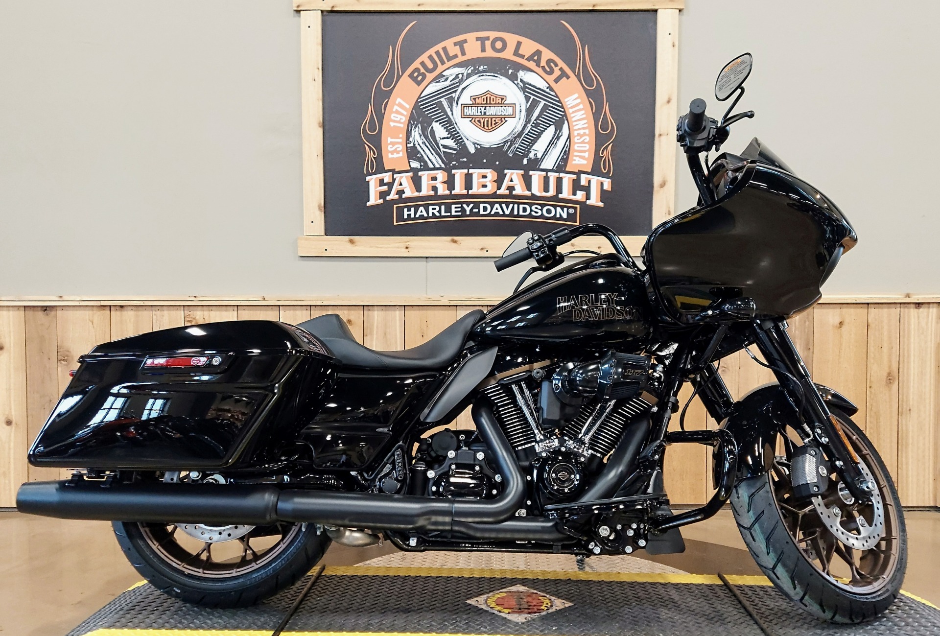 2022 Harley-Davidson Road Glide® ST in Faribault, Minnesota - Photo 1