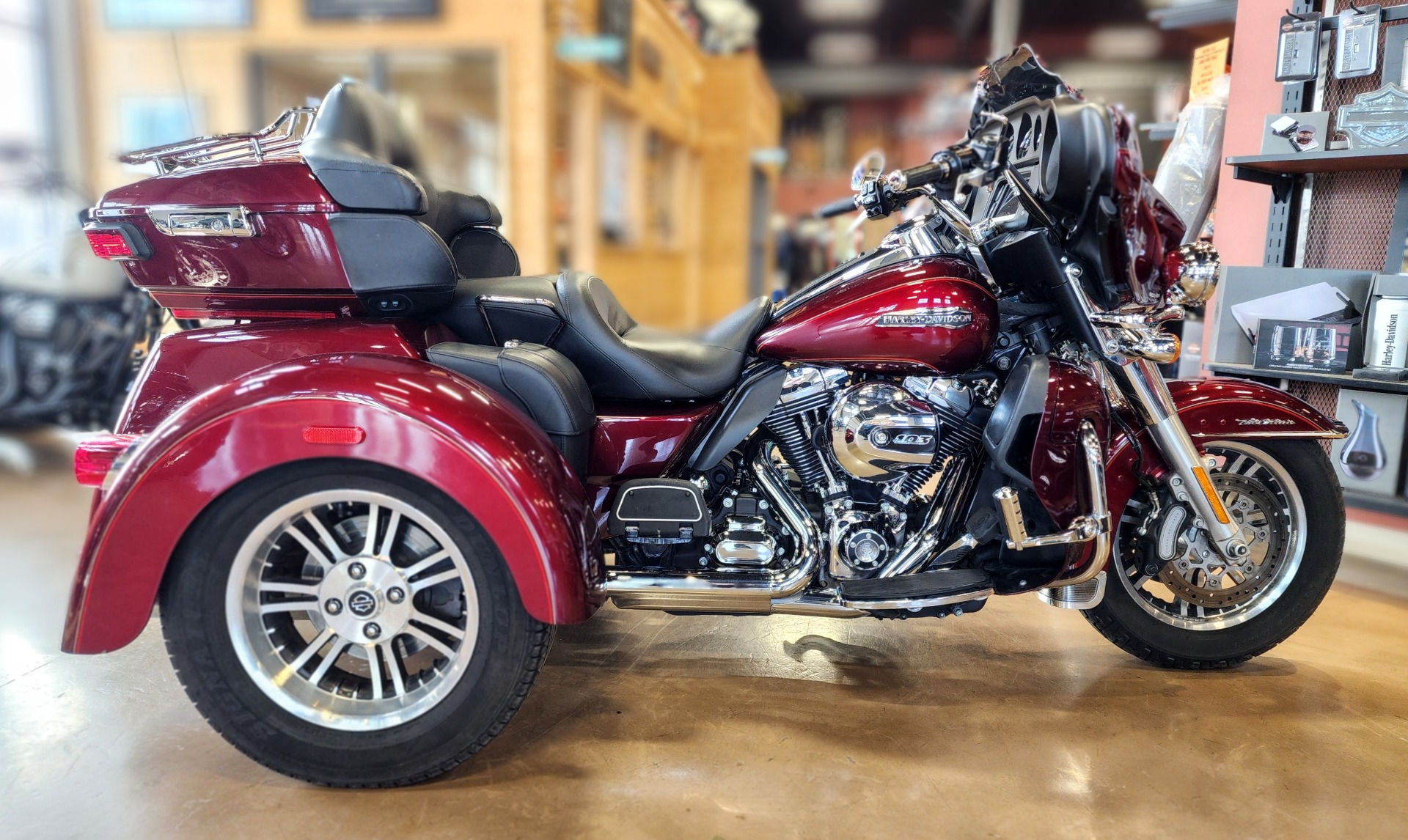 2016 Harley-Davidson Tri Glide® Ultra in Faribault, Minnesota - Photo 1