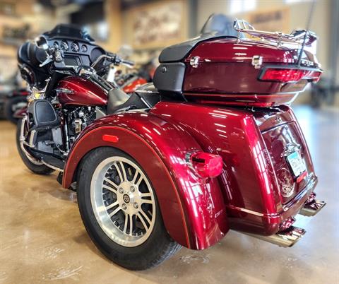 2016 Harley-Davidson Tri Glide® Ultra in Faribault, Minnesota - Photo 6