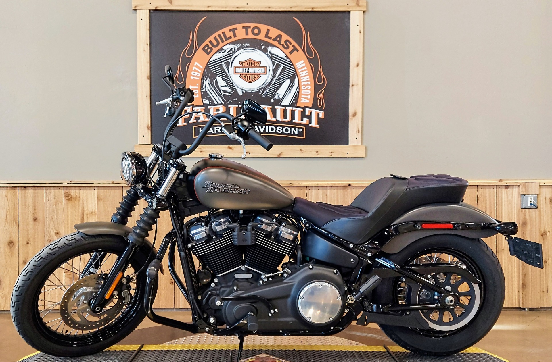 2018 Harley-Davidson Street Bob® 107 in Faribault, Minnesota - Photo 5