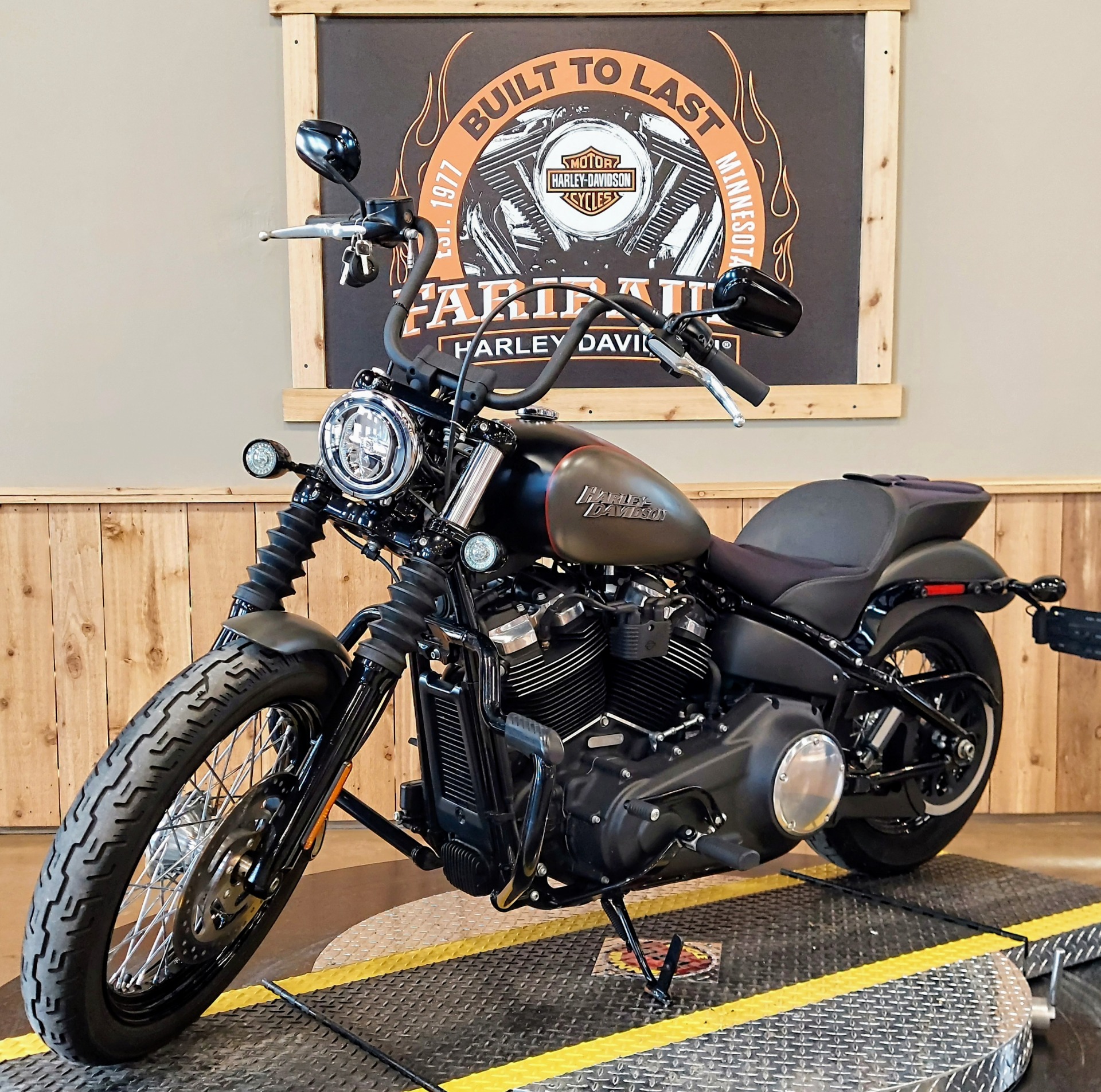 2018 Harley-Davidson Street Bob® 107 in Faribault, Minnesota - Photo 4