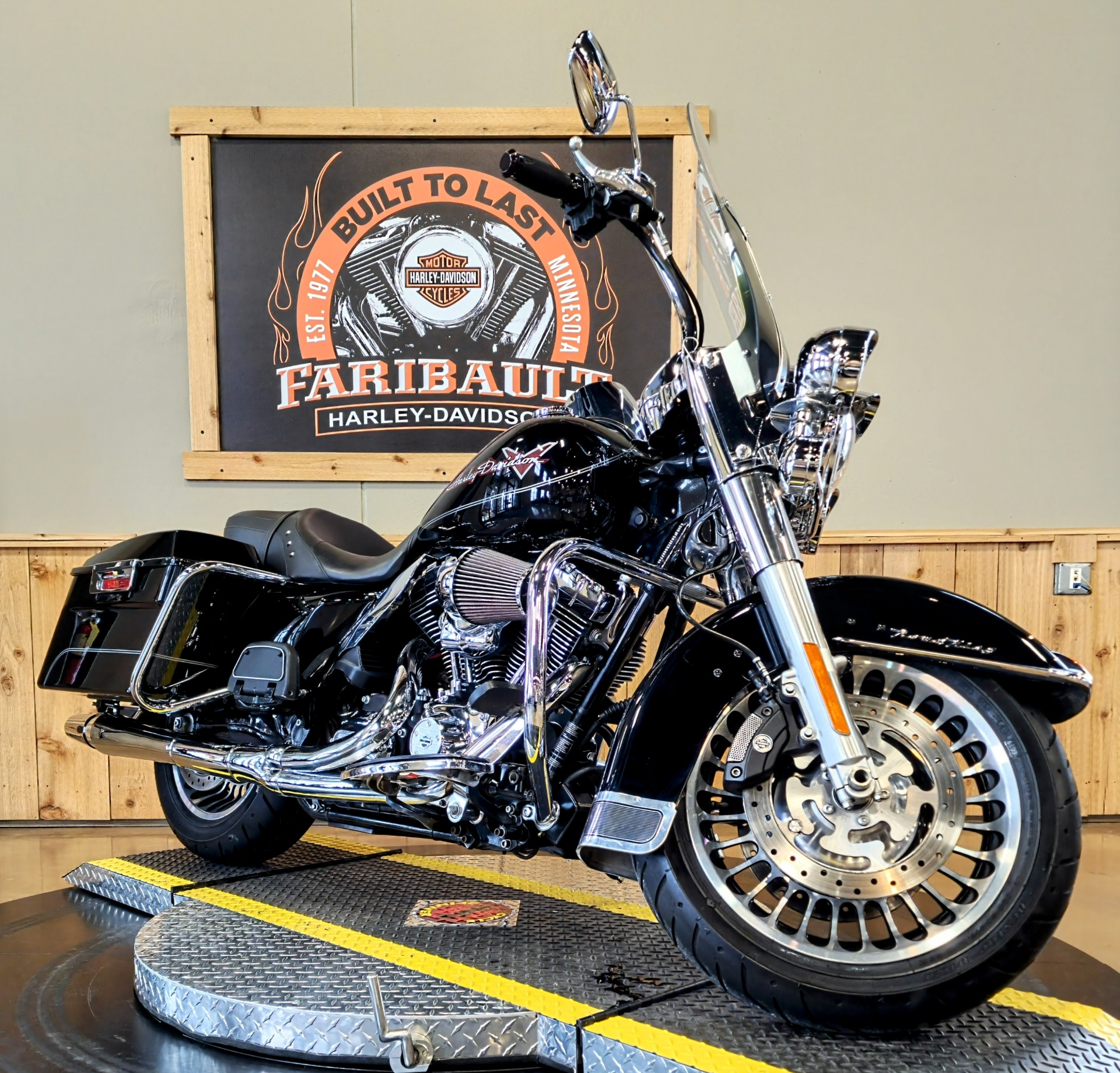 2012 Harley-Davidson Road King® in Faribault, Minnesota - Photo 2