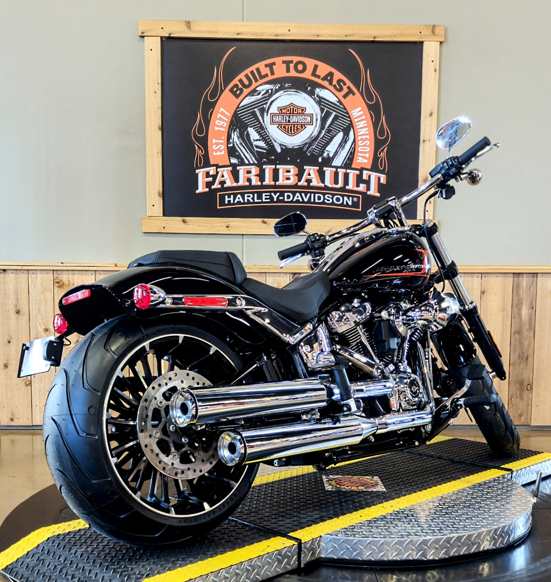 2023 Harley-Davidson Breakout® in Faribault, Minnesota - Photo 8
