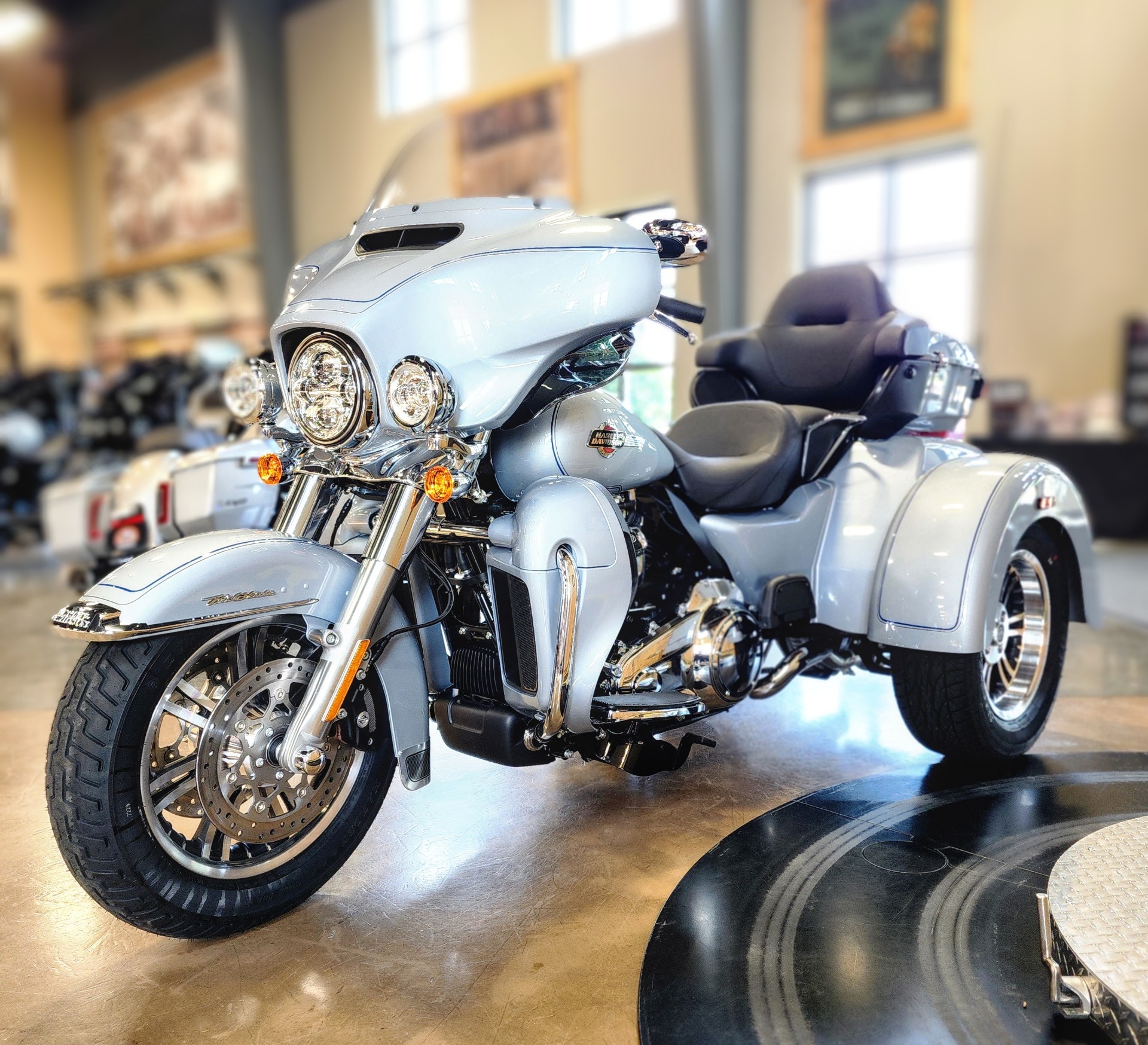 2023 Harley-Davidson Tri Glide® Ultra in Faribault, Minnesota - Photo 4