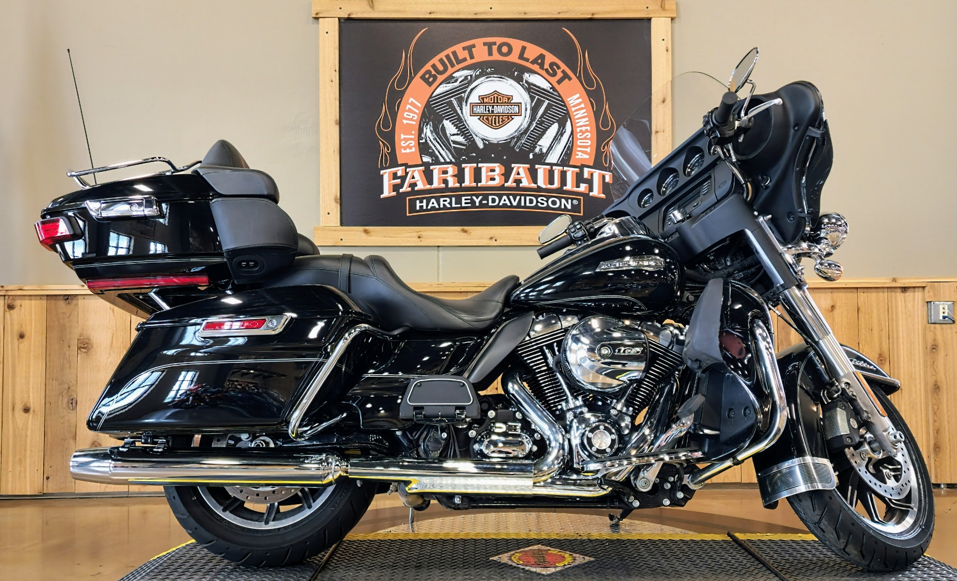 2014 Harley-Davidson Electra Glide® Ultra Classic® in Faribault, Minnesota - Photo 1
