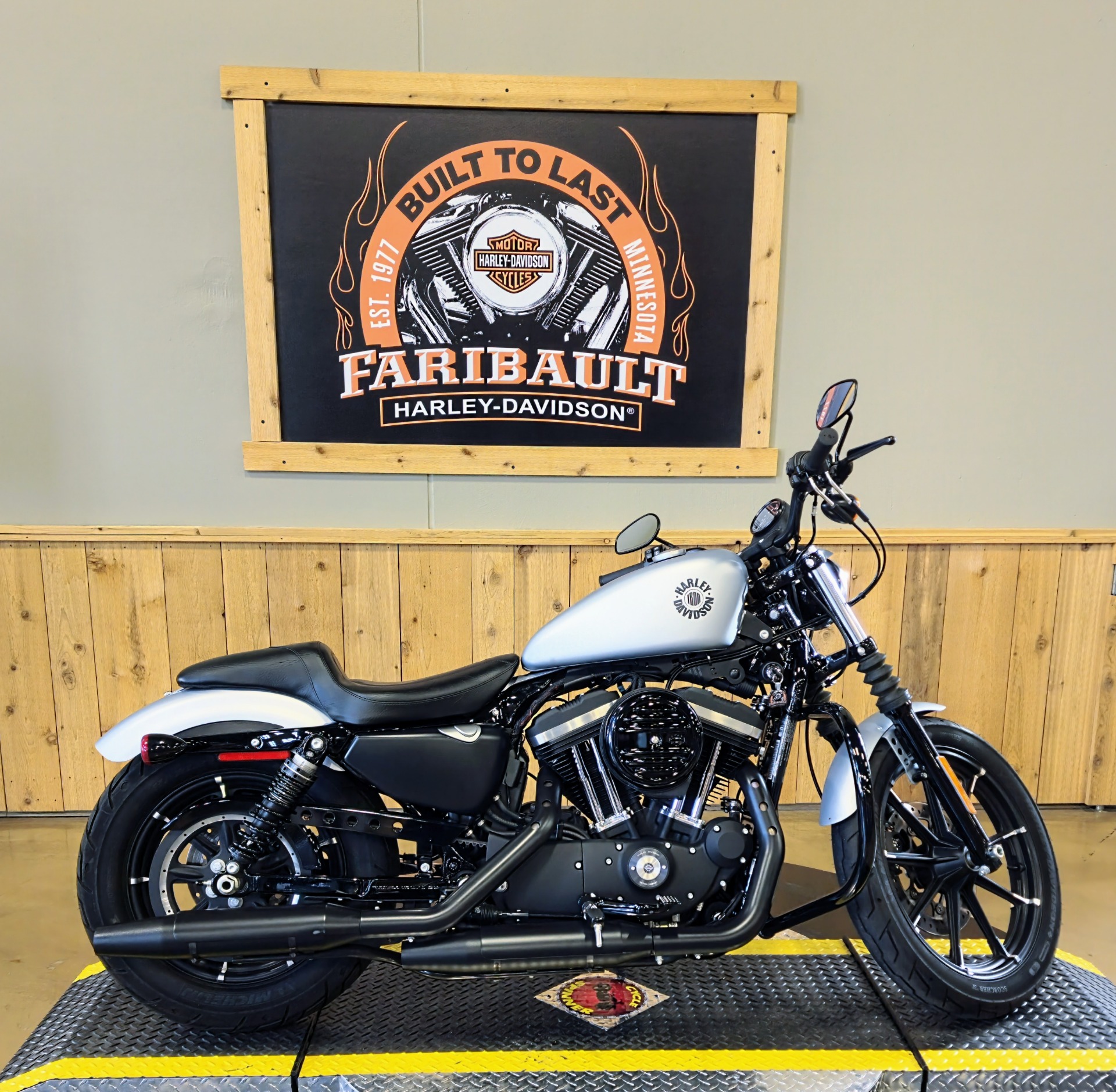 2020 Harley-Davidson Iron 883™ in Faribault, Minnesota - Photo 1