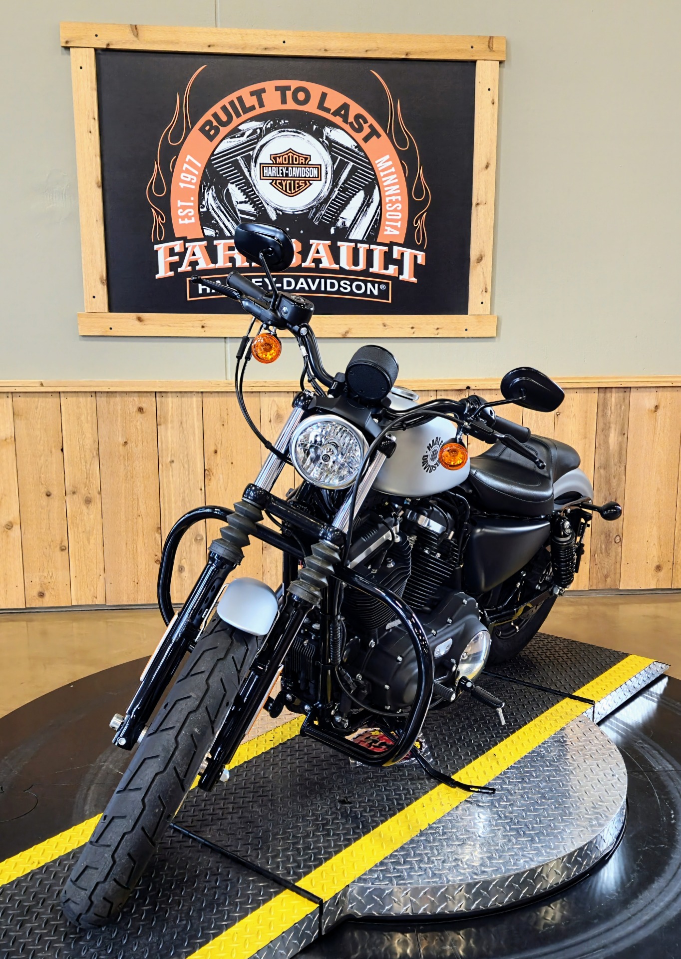 2020 Harley-Davidson Iron 883™ in Faribault, Minnesota - Photo 4