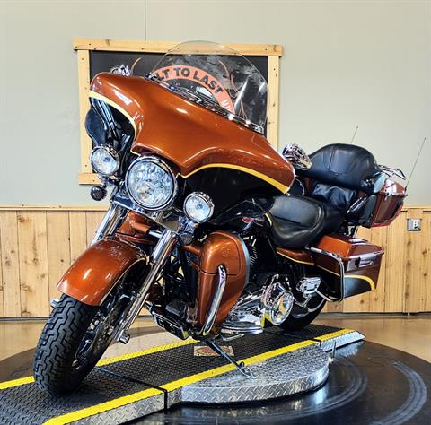 2008 Harley-Davidson CVO™ Screamin' Eagle® Ultra Classic® Electra Glide® in Faribault, Minnesota - Photo 4