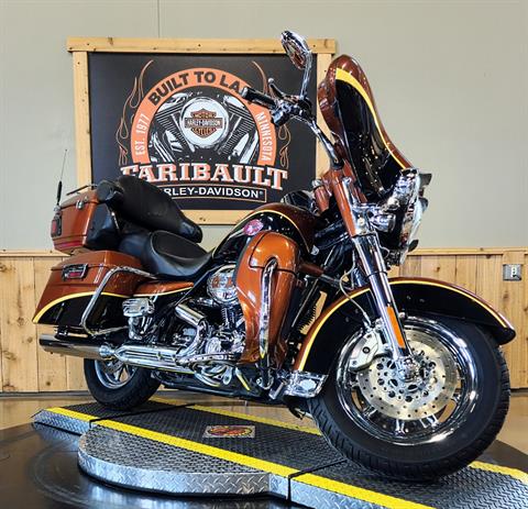 2008 Harley-Davidson CVO™ Screamin' Eagle® Ultra Classic® Electra Glide® in Faribault, Minnesota - Photo 2