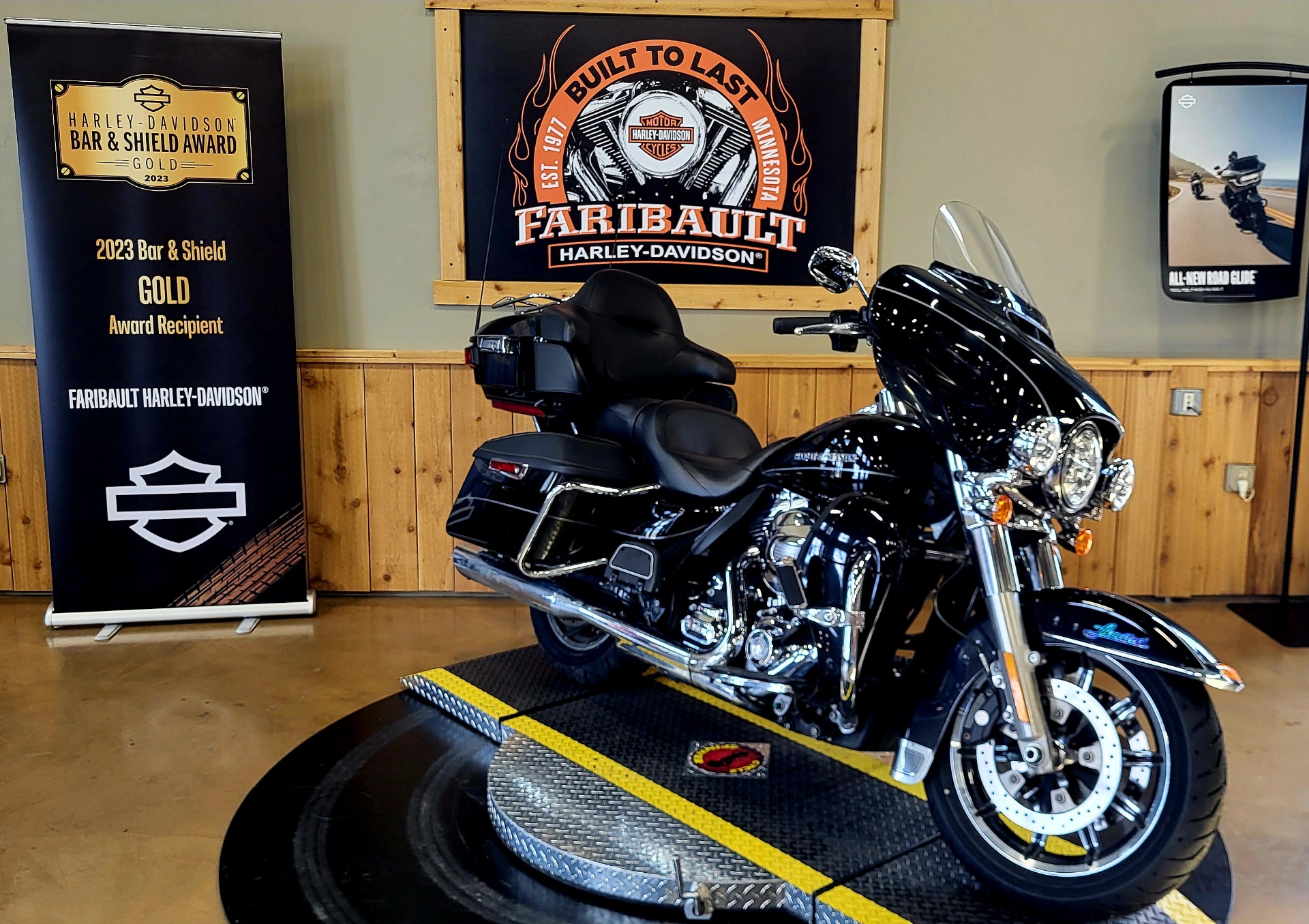 2015 Harley-Davidson FLHTK in Faribault, Minnesota - Photo 2