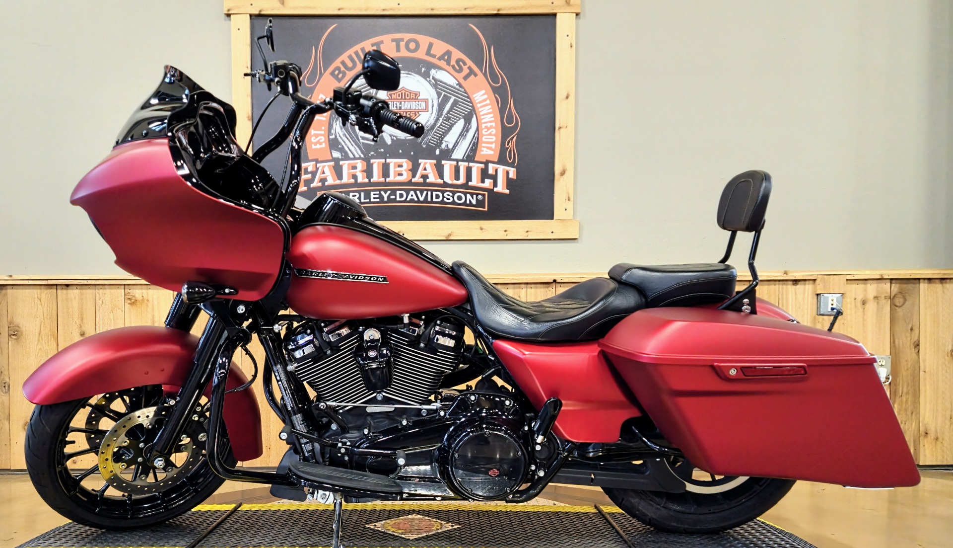 2019 Harley-Davidson Road Glide® Special in Faribault, Minnesota - Photo 5