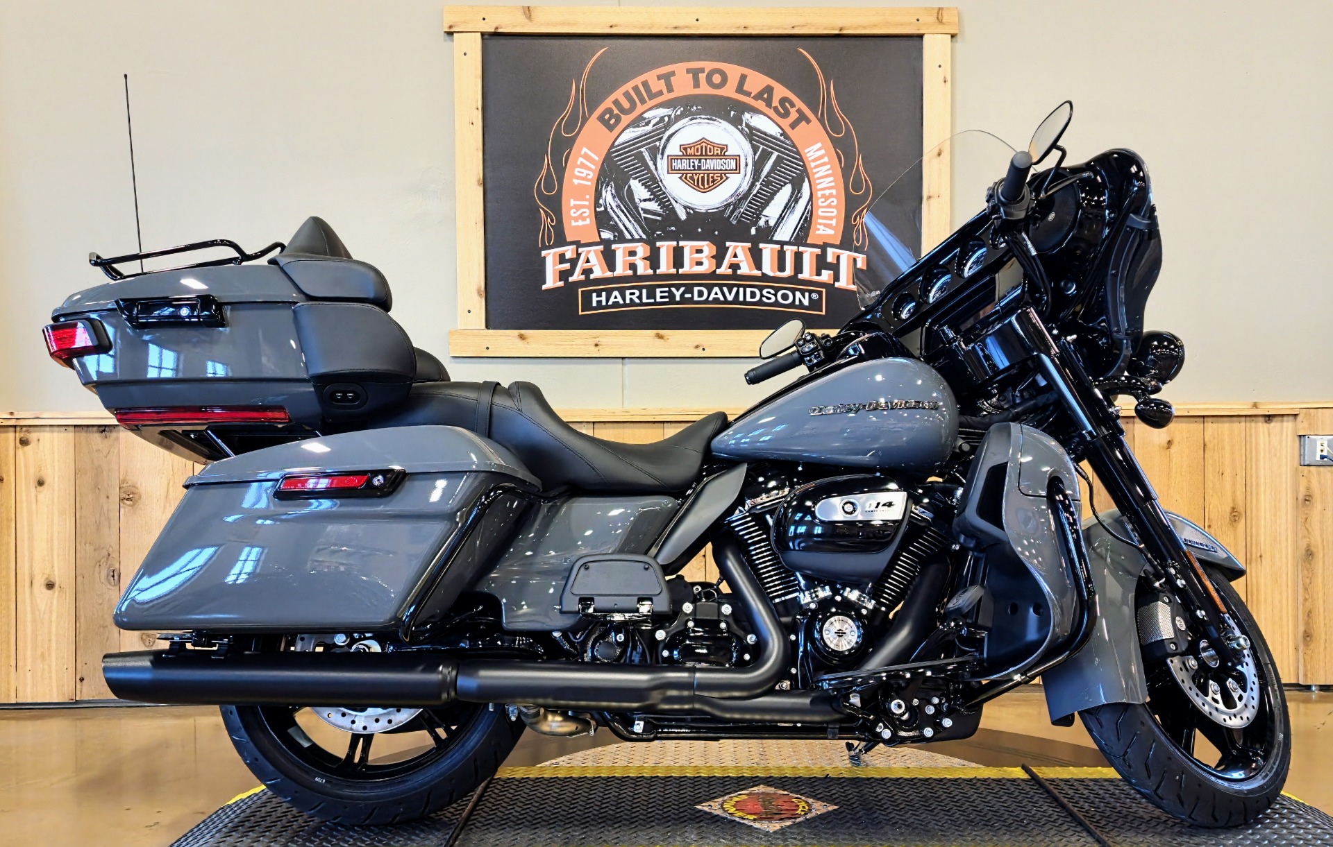 2022 Harley-Davidson Ultra Limited in Faribault, Minnesota - Photo 1
