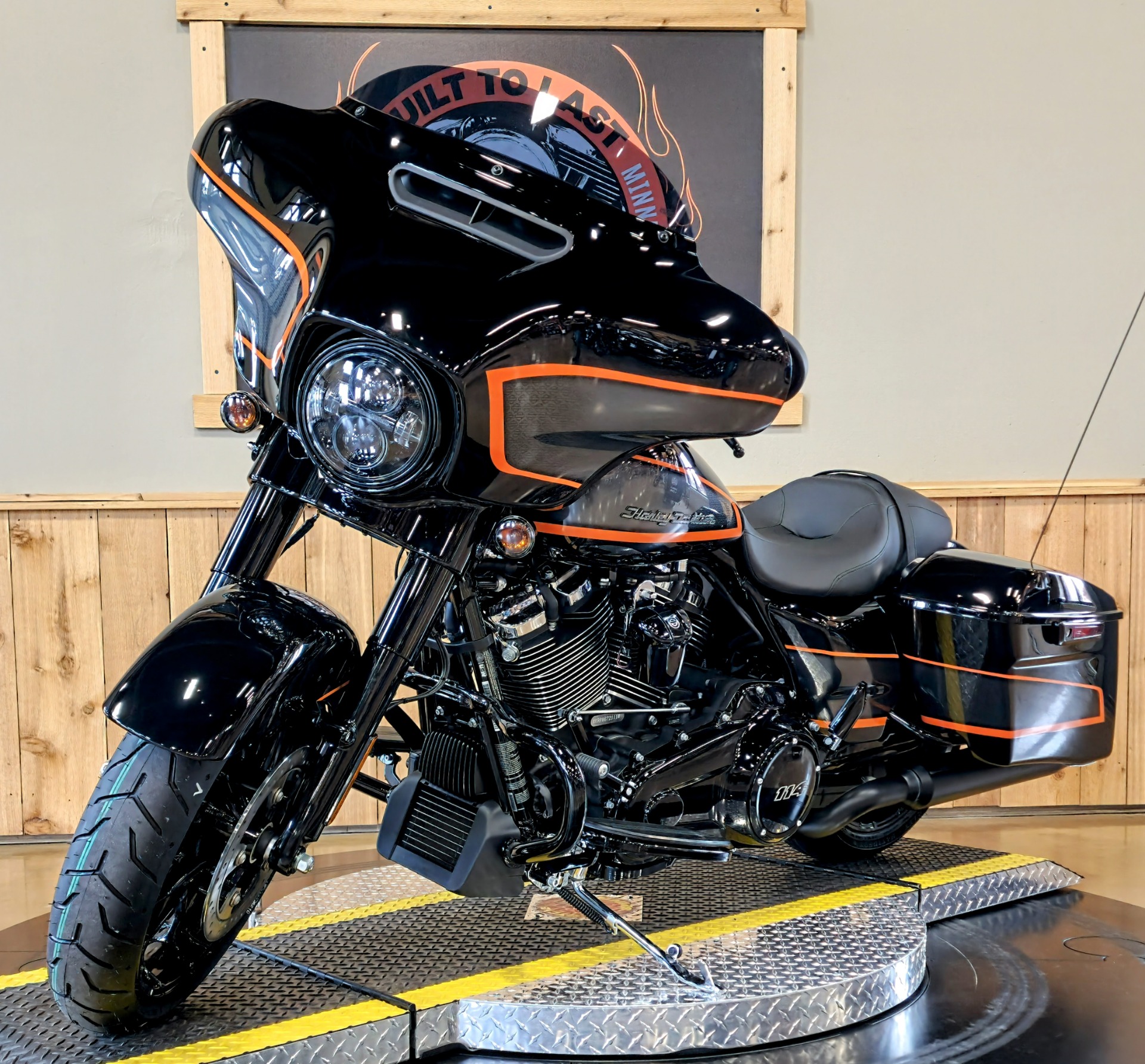 2022 Harley-Davidson Street Glide® Special in Faribault, Minnesota - Photo 4