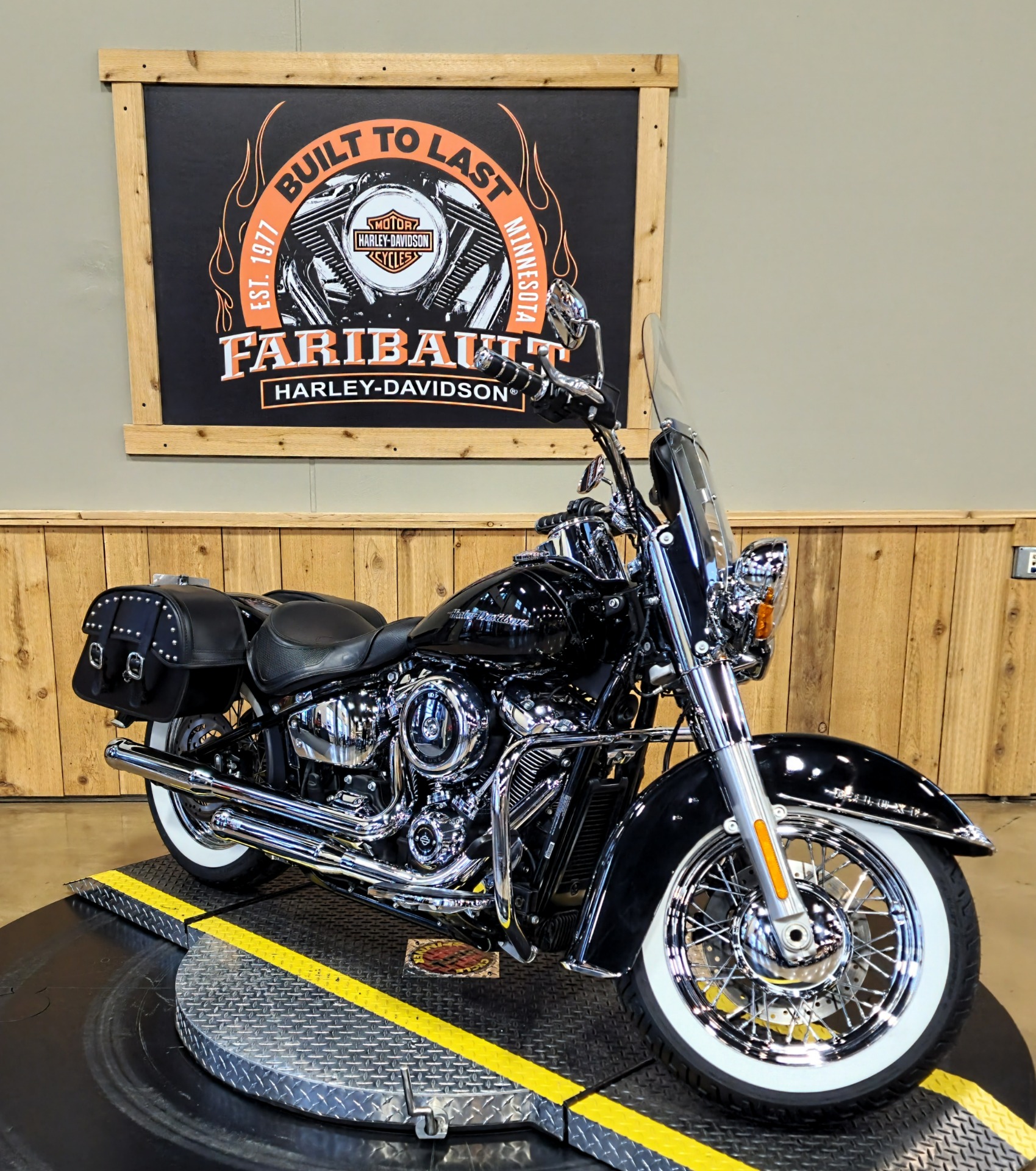2019 Harley-Davidson Deluxe in Faribault, Minnesota - Photo 2