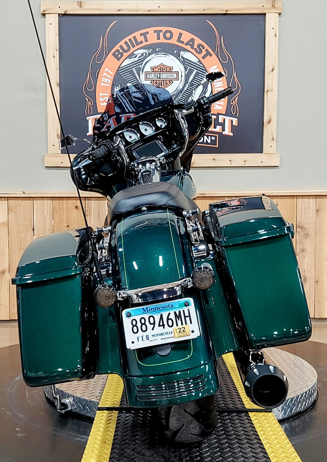 2015 Harley-Davidson Street Glide® Special in Faribault, Minnesota - Photo 7
