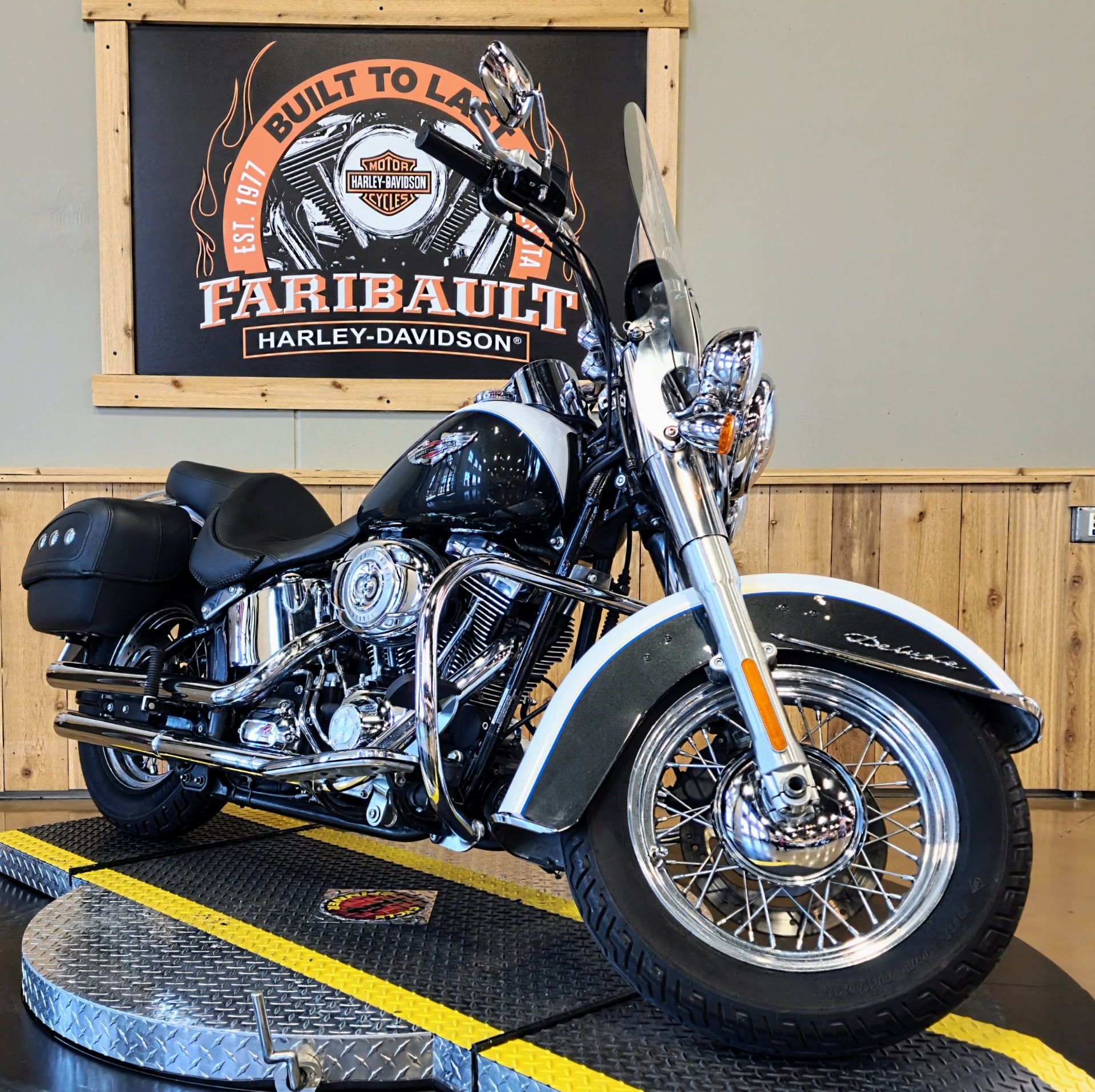 2009 Harley-Davidson Softail® Deluxe in Faribault, Minnesota - Photo 2