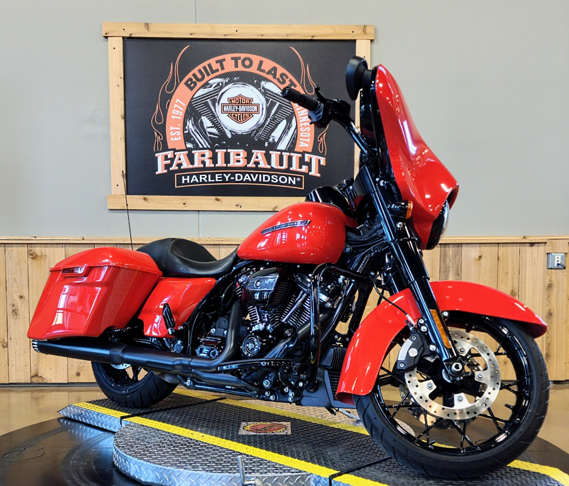 2020 Harley-Davidson Street Glide® Special in Faribault, Minnesota - Photo 2