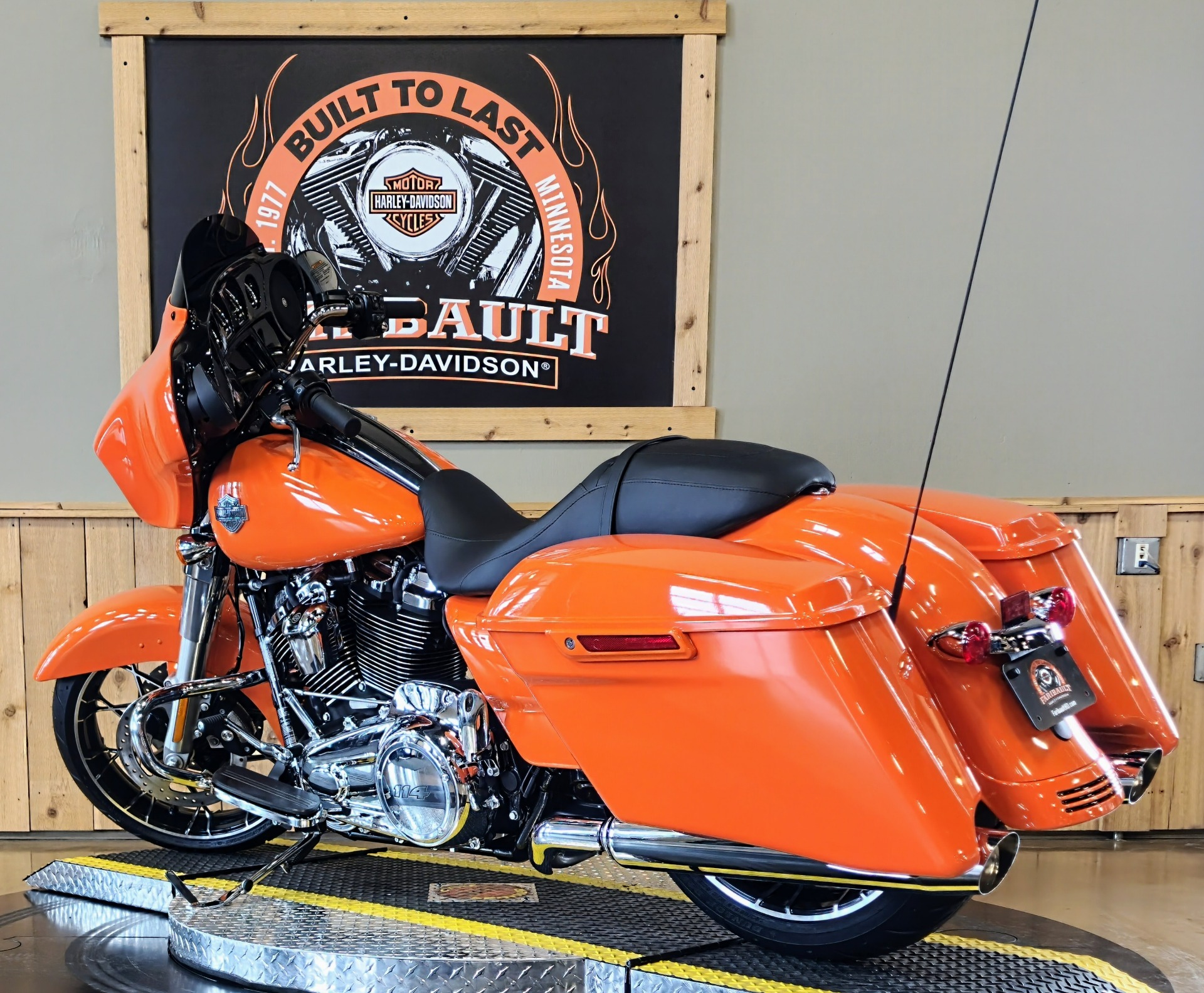 2023 Harley-Davidson Street Glide® Special in Faribault, Minnesota - Photo 6