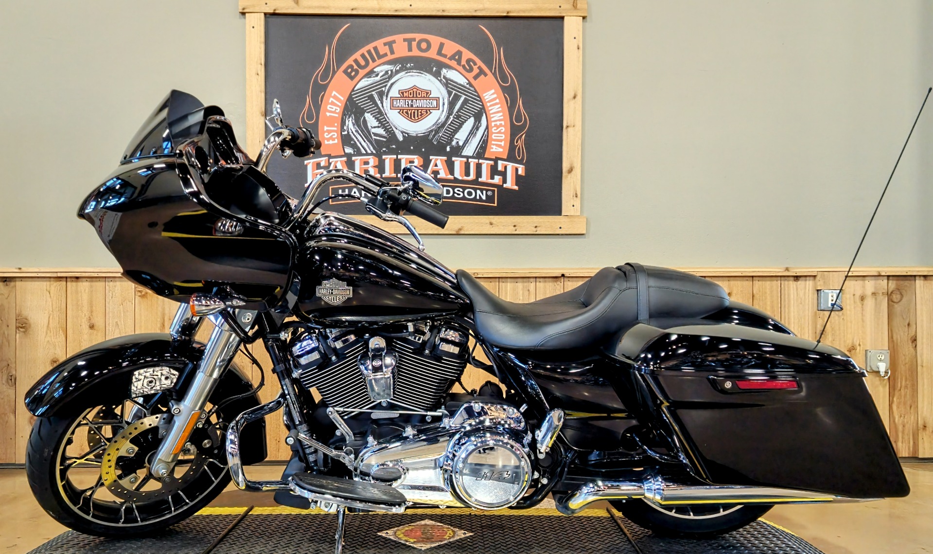 2022 Harley-Davidson Road Glide® Special in Faribault, Minnesota - Photo 5