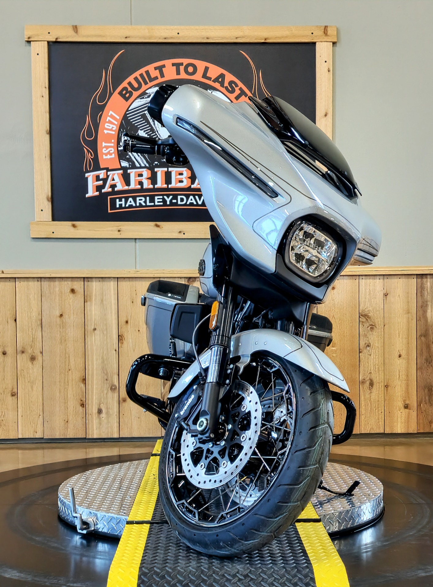 2023 Harley-Davidson CVO™ Street Glide® in Faribault, Minnesota - Photo 3