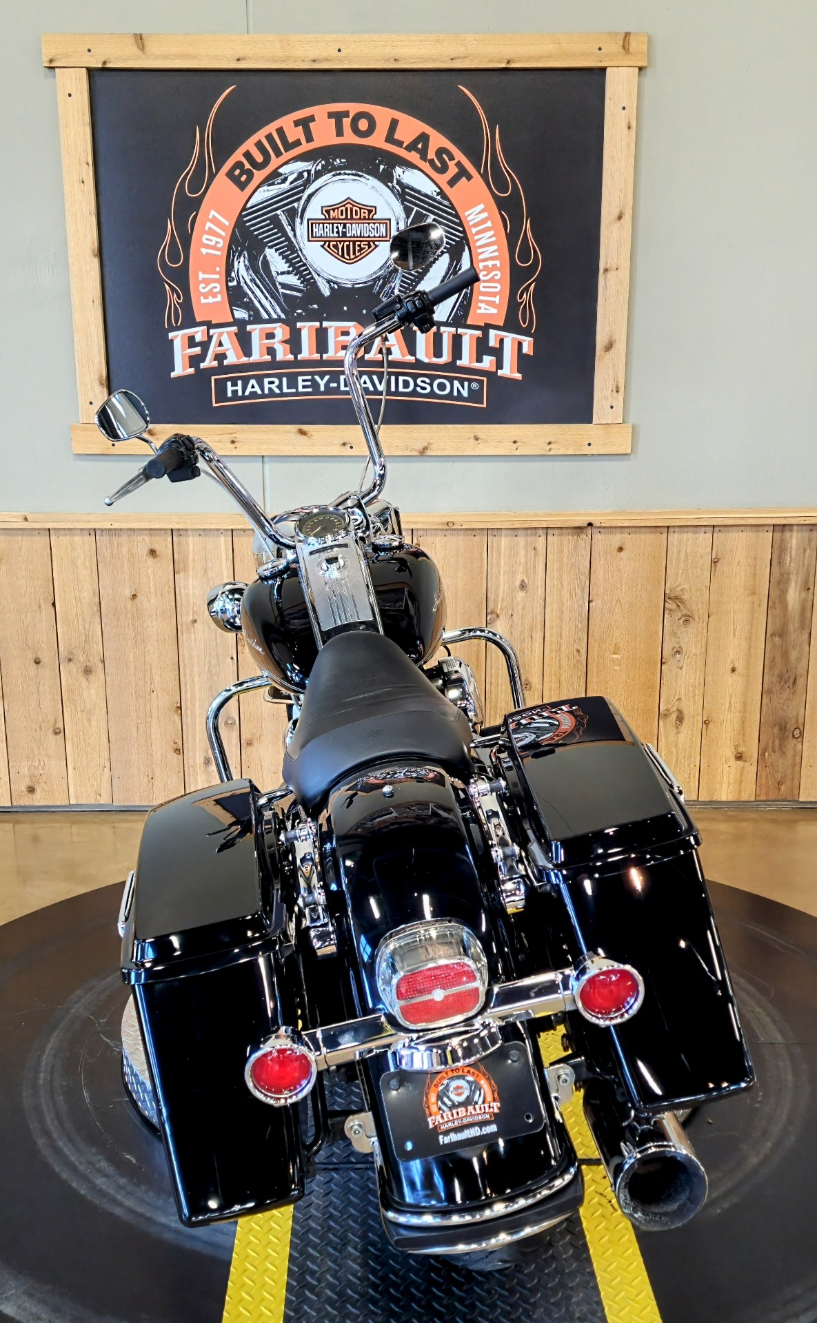 2010 Harley-Davidson Road King® in Faribault, Minnesota - Photo 7