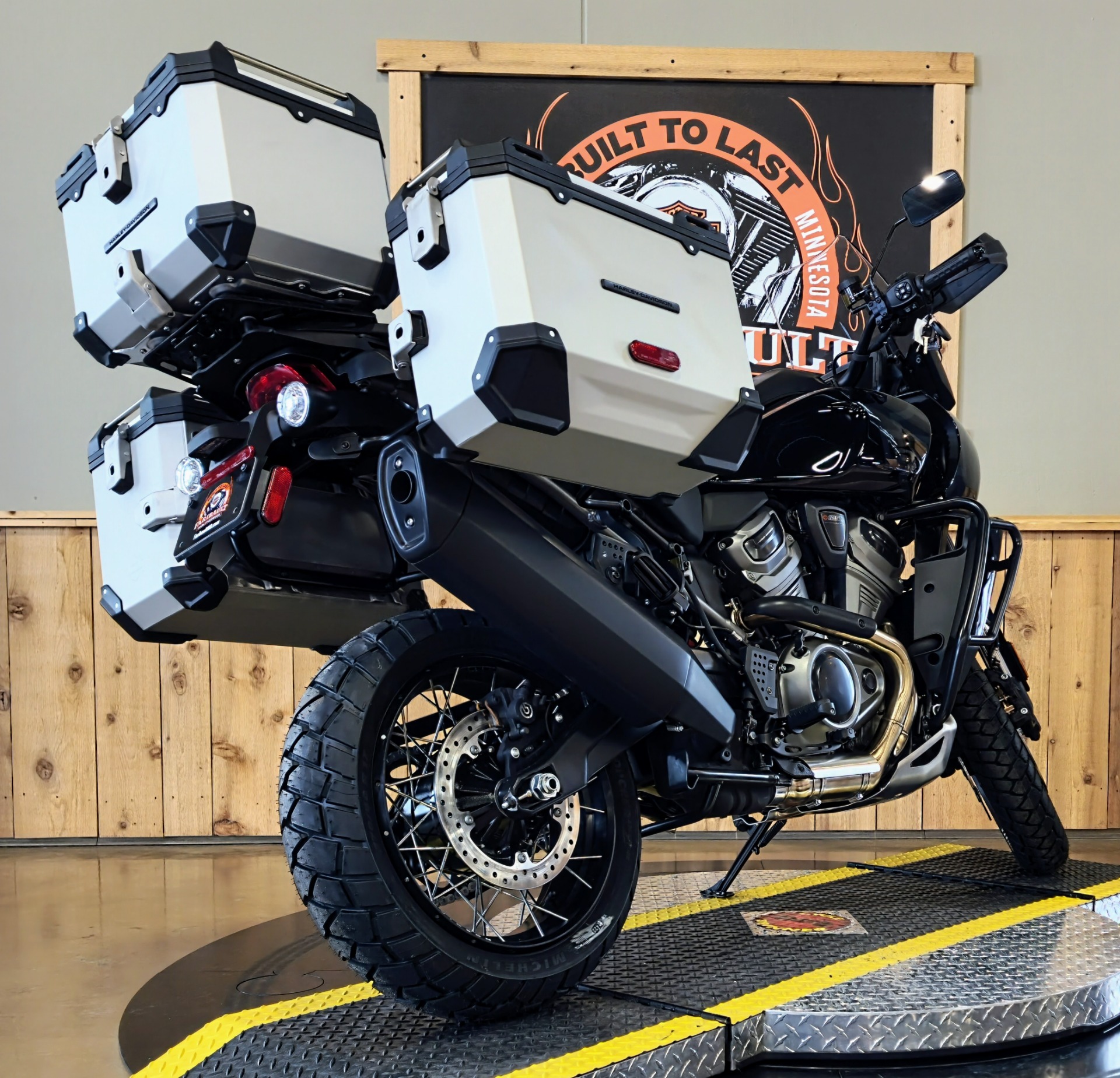 2023 Harley-Davidson Pan America™ 1250 Special in Faribault, Minnesota - Photo 8